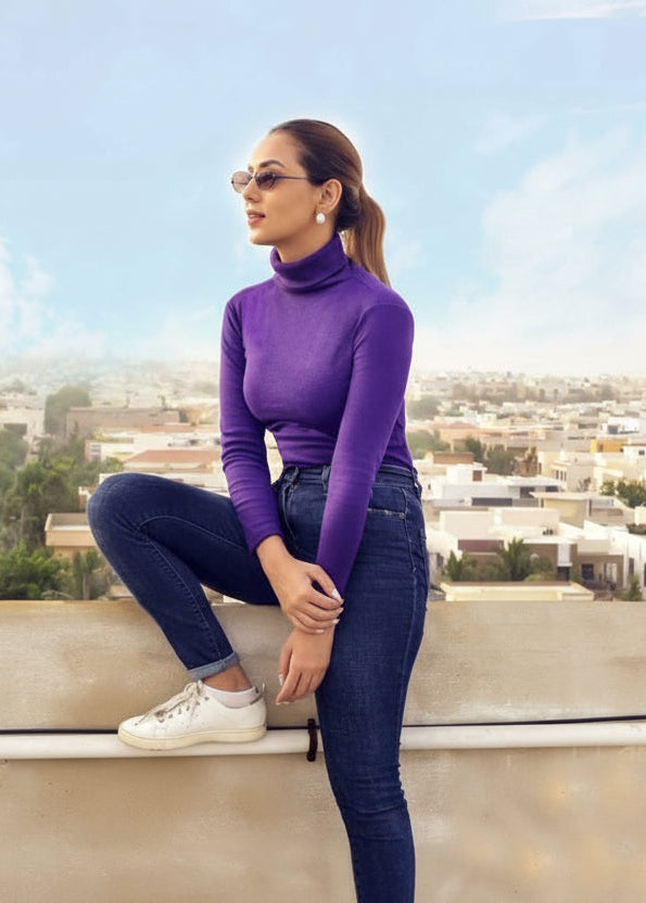 jersey knit Turtle Neck in Electric purple