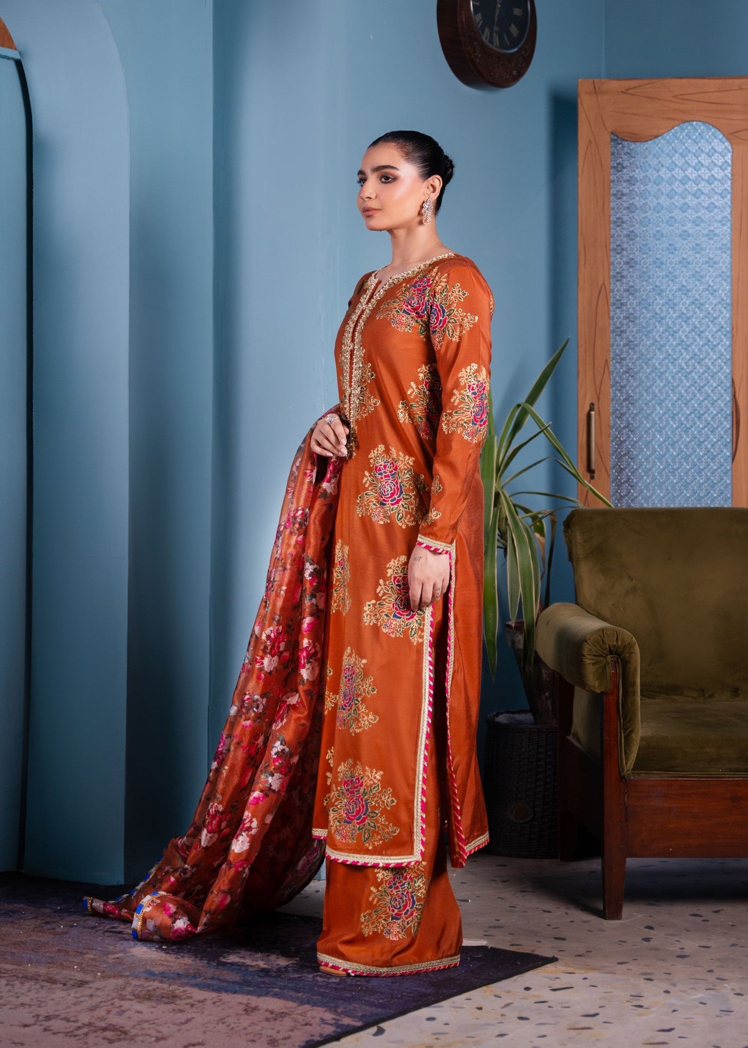 khaddi silk Kurta Set in Orange