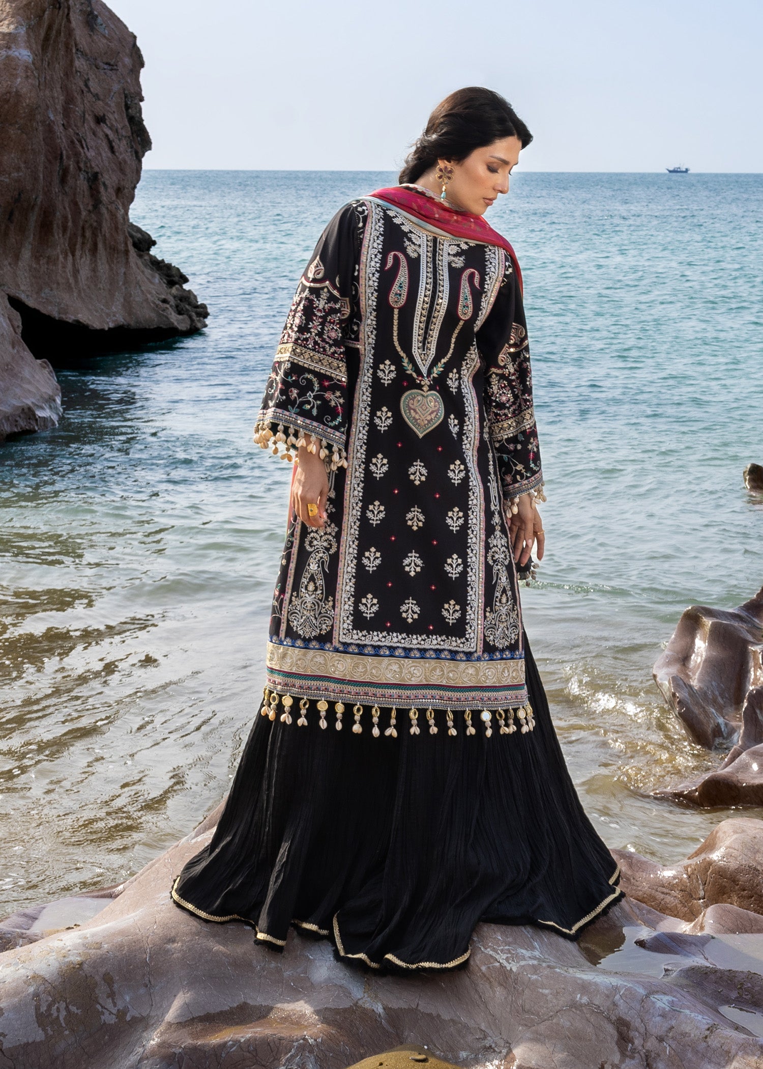 Festive Luxury Lawn – Kohl