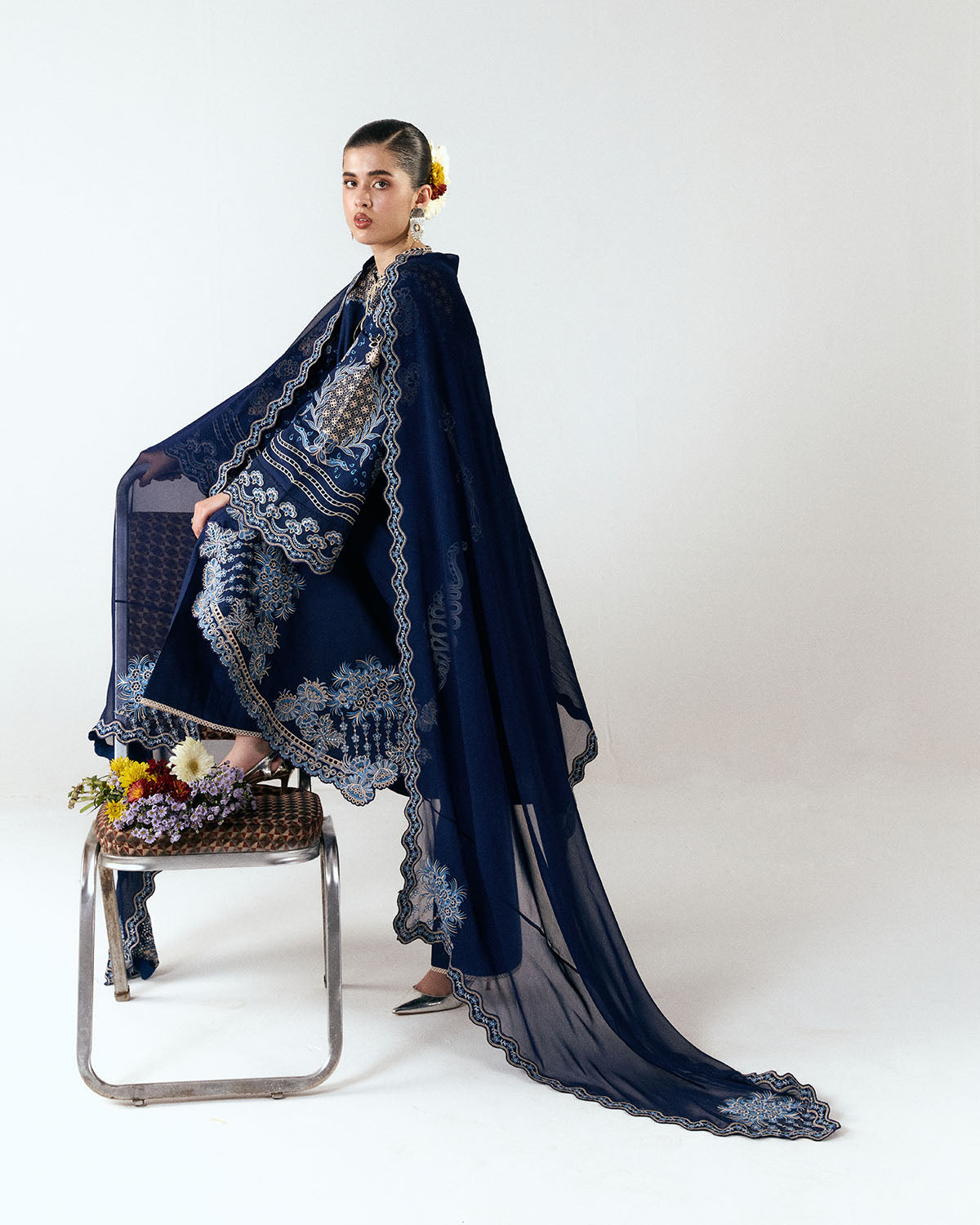 Jugnu Luxury Lawn Edit – Tiva