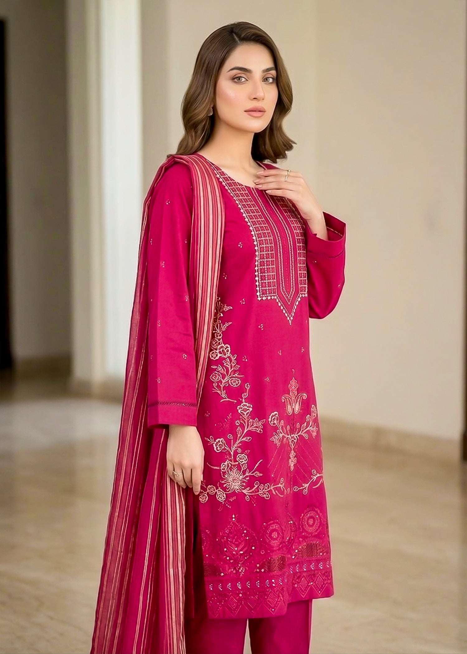 lawn Kurta Set in Shocking pink