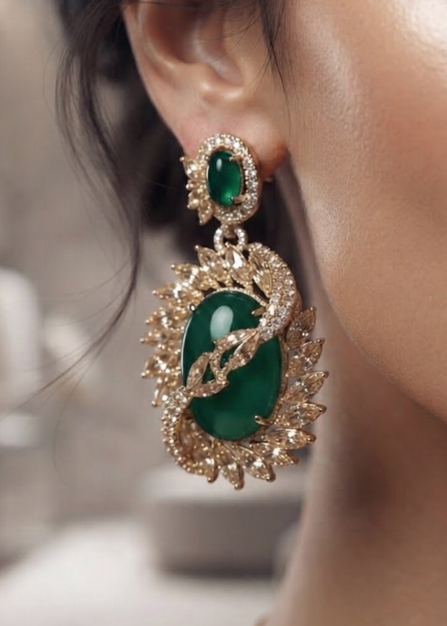 Jewelry Set in Green, gold Color by - Trendy Women Jewelry Set RWN8610