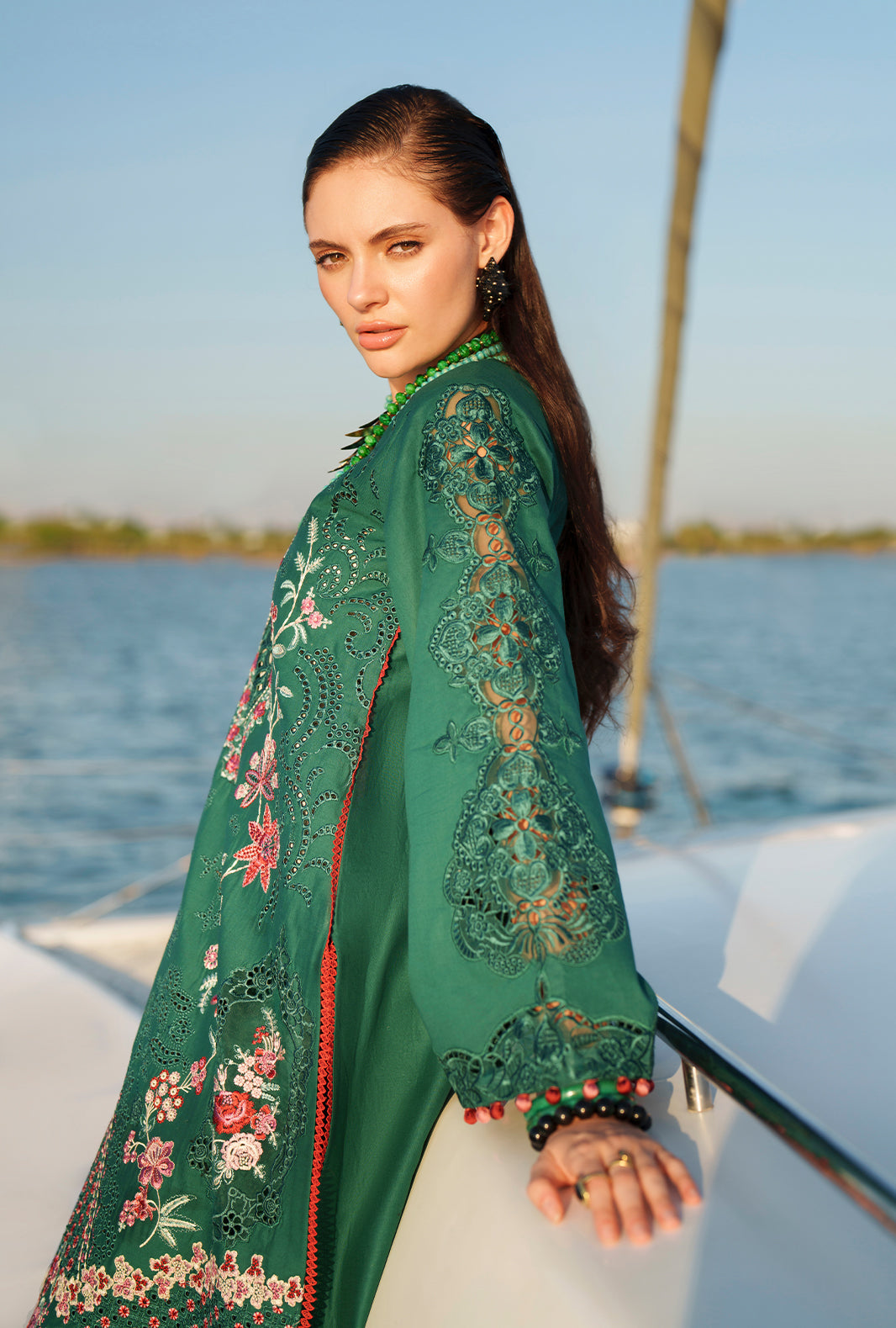 AJR Evara Luxury Lawn – Yara