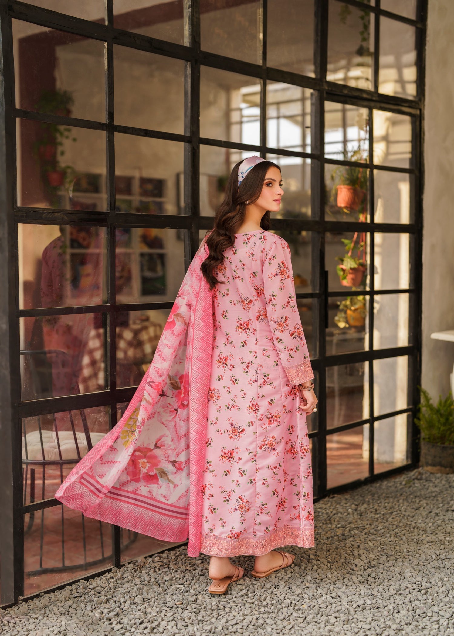 swiss lawn Pishwas in Pink