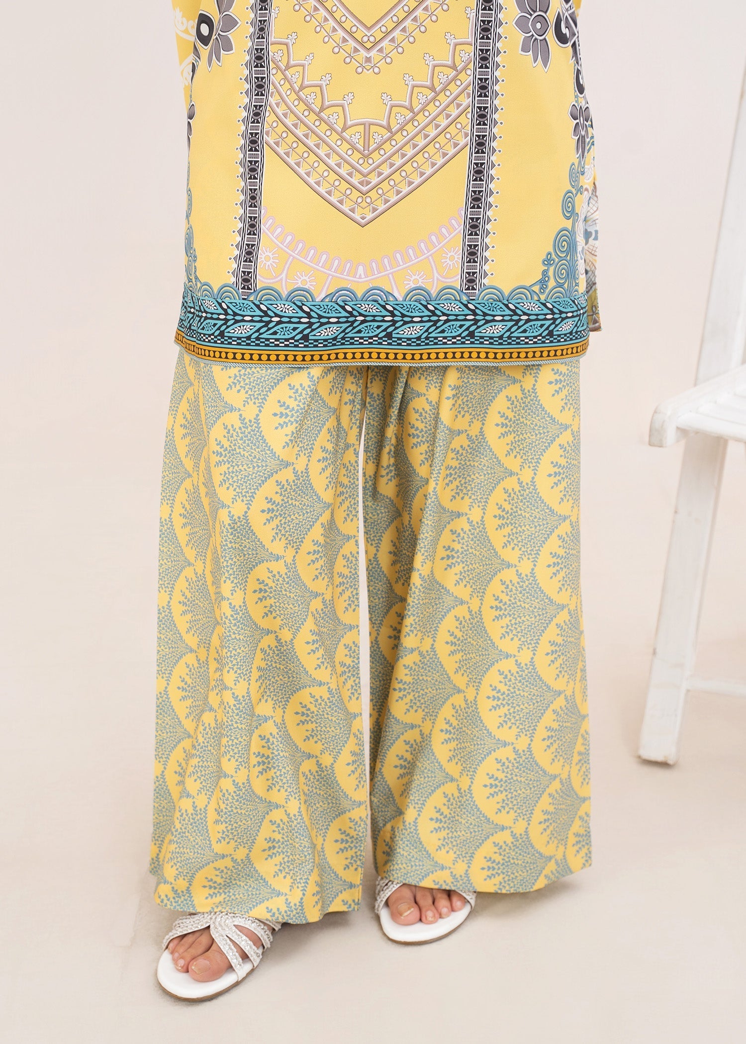poly grip Kurta Set in Yellow