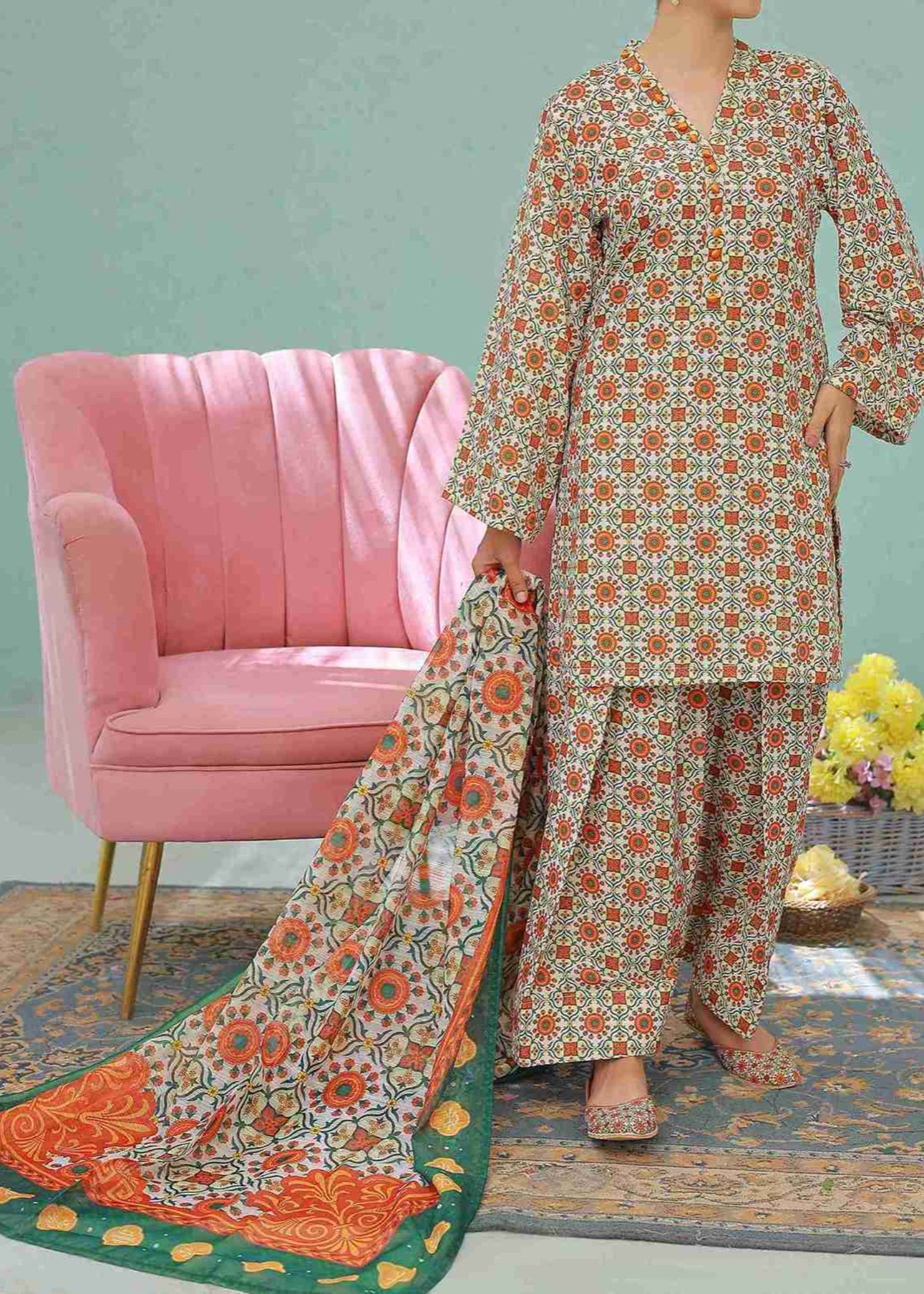 swiss lawn Kurta Set in Floral white