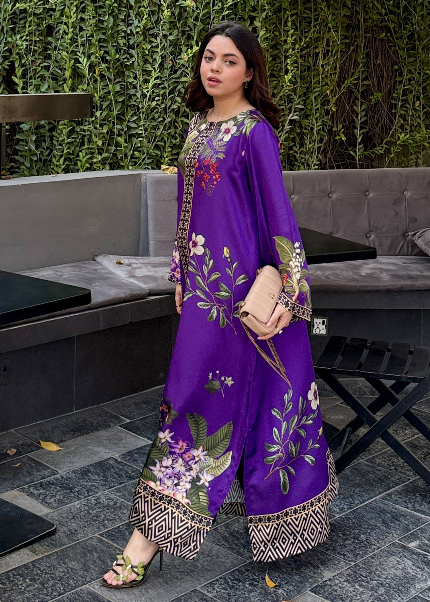 satin silk Kaftan in Purple