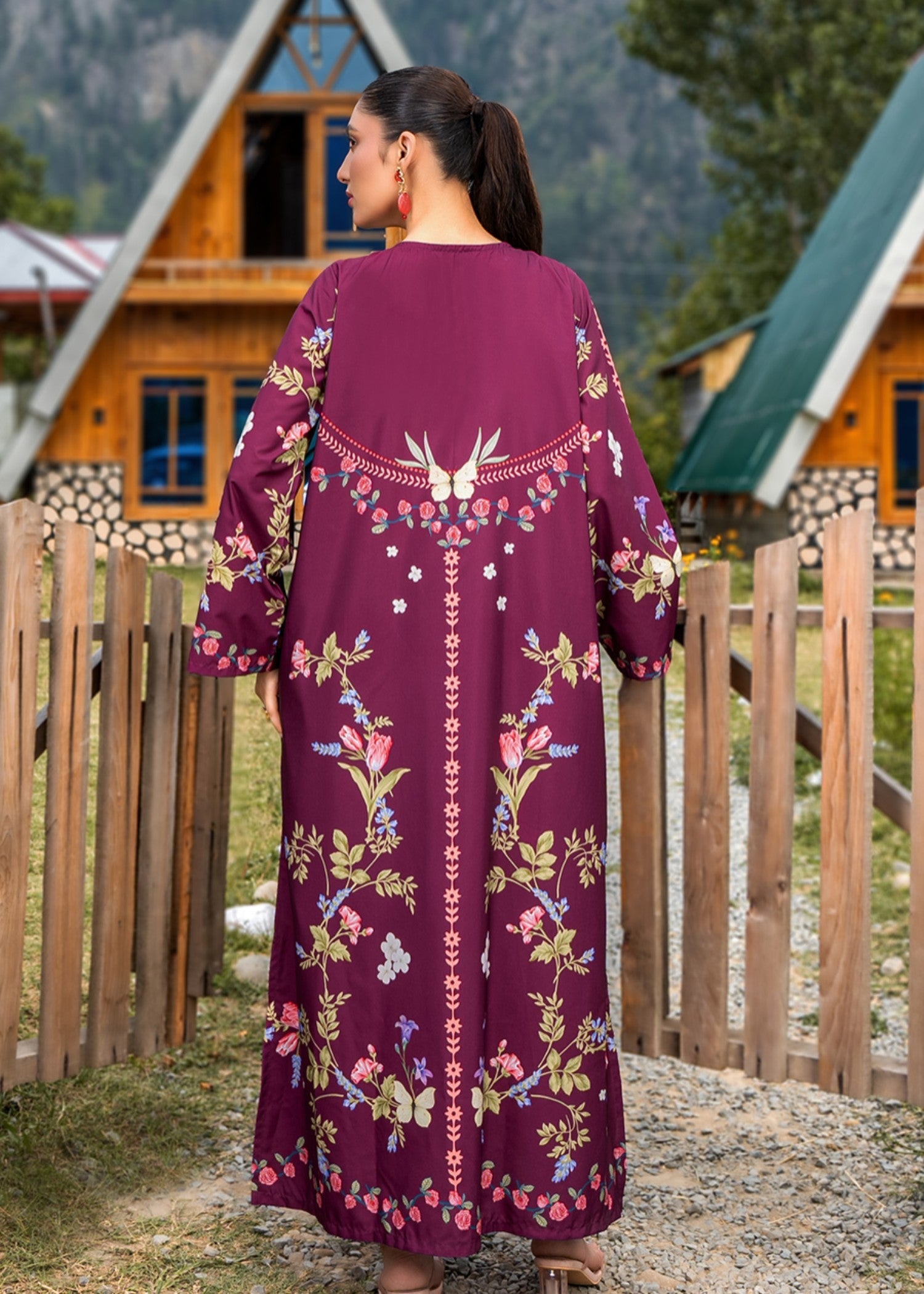 crepe Kaftan in Burgundy