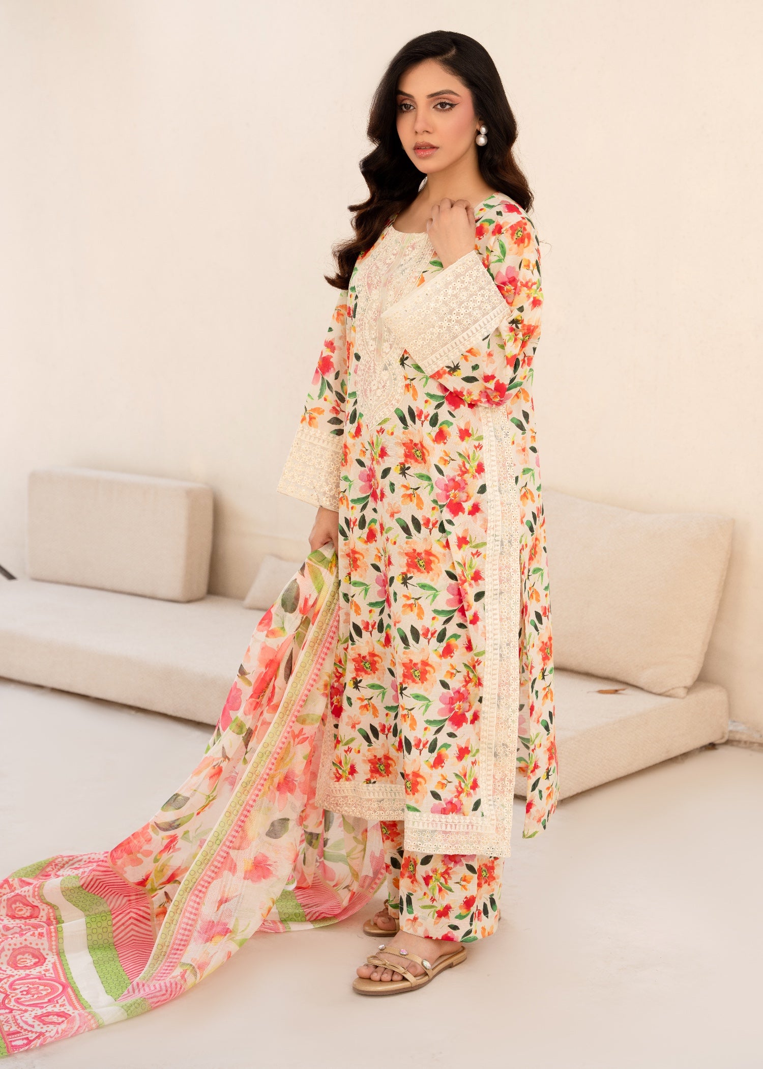 slub lawn Kurta Set in Multi