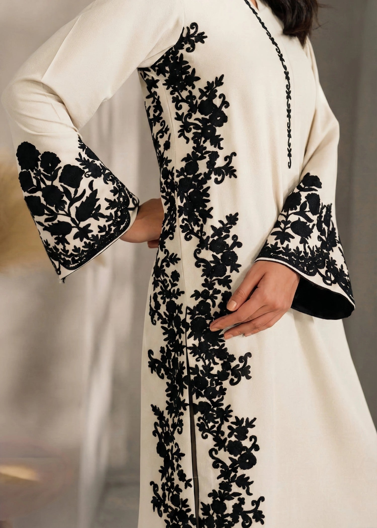 linen Kurta Set in Off-white