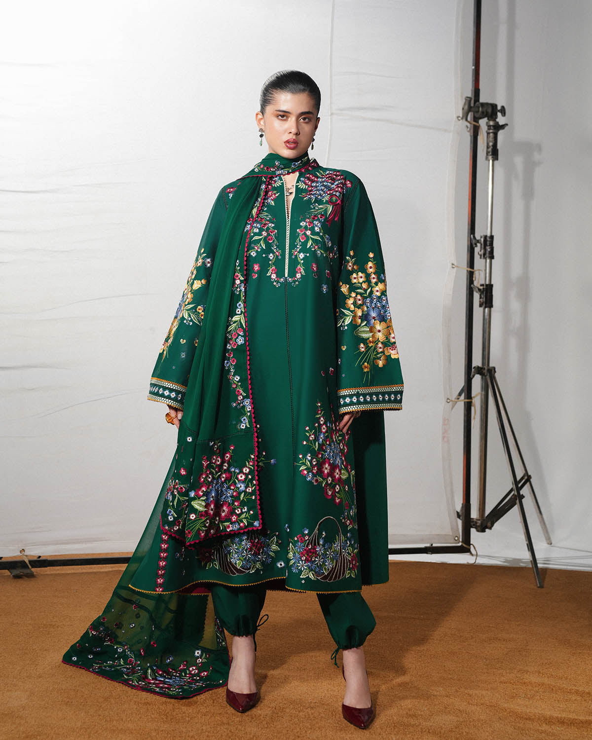 Jugnu Spring/Summer Lawn – Bezan