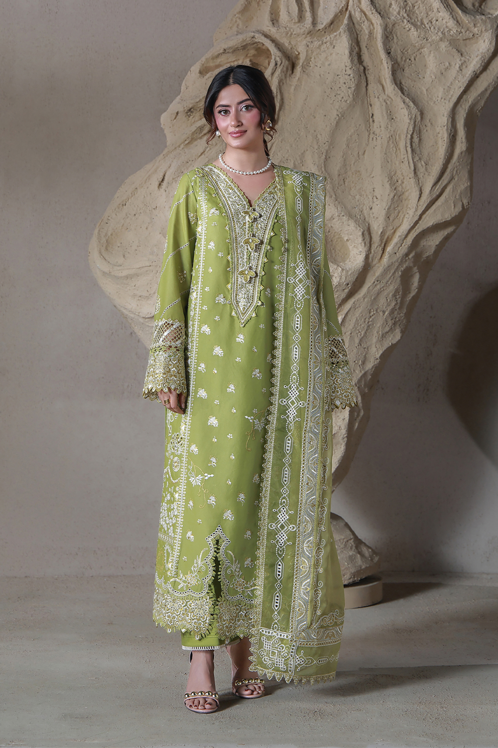 Saagar Festive Luxury Lawn – MAYA (AL-08)