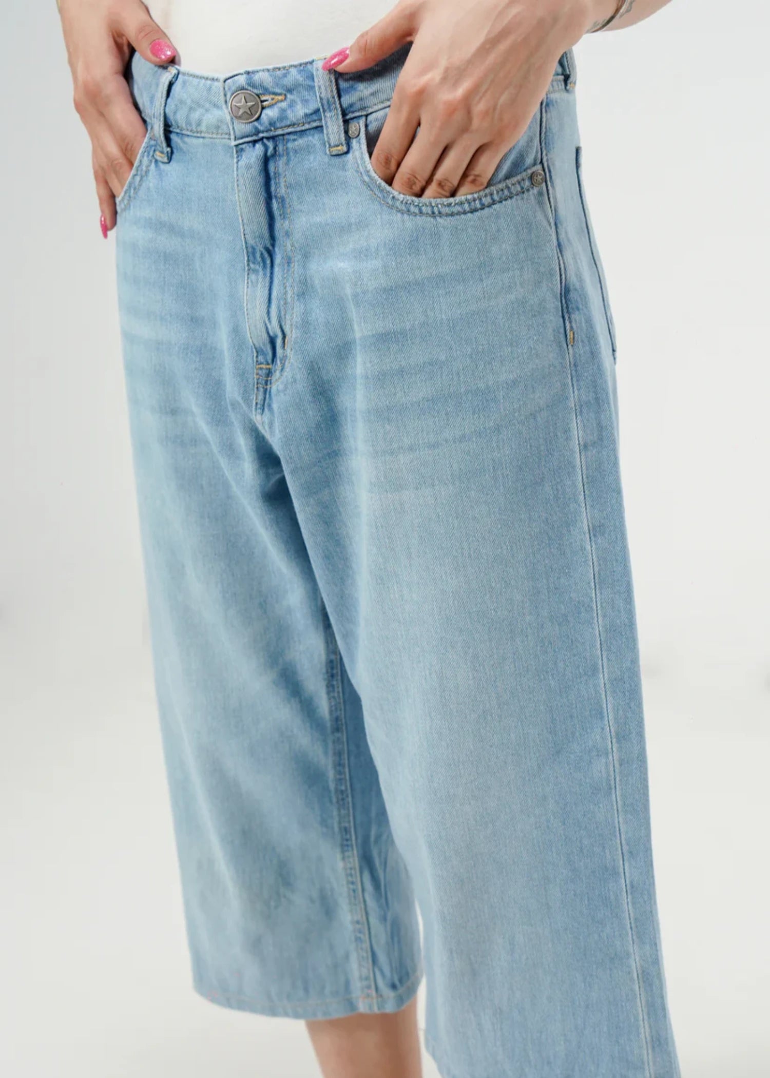 stone wash denim Shorts in Royal blue