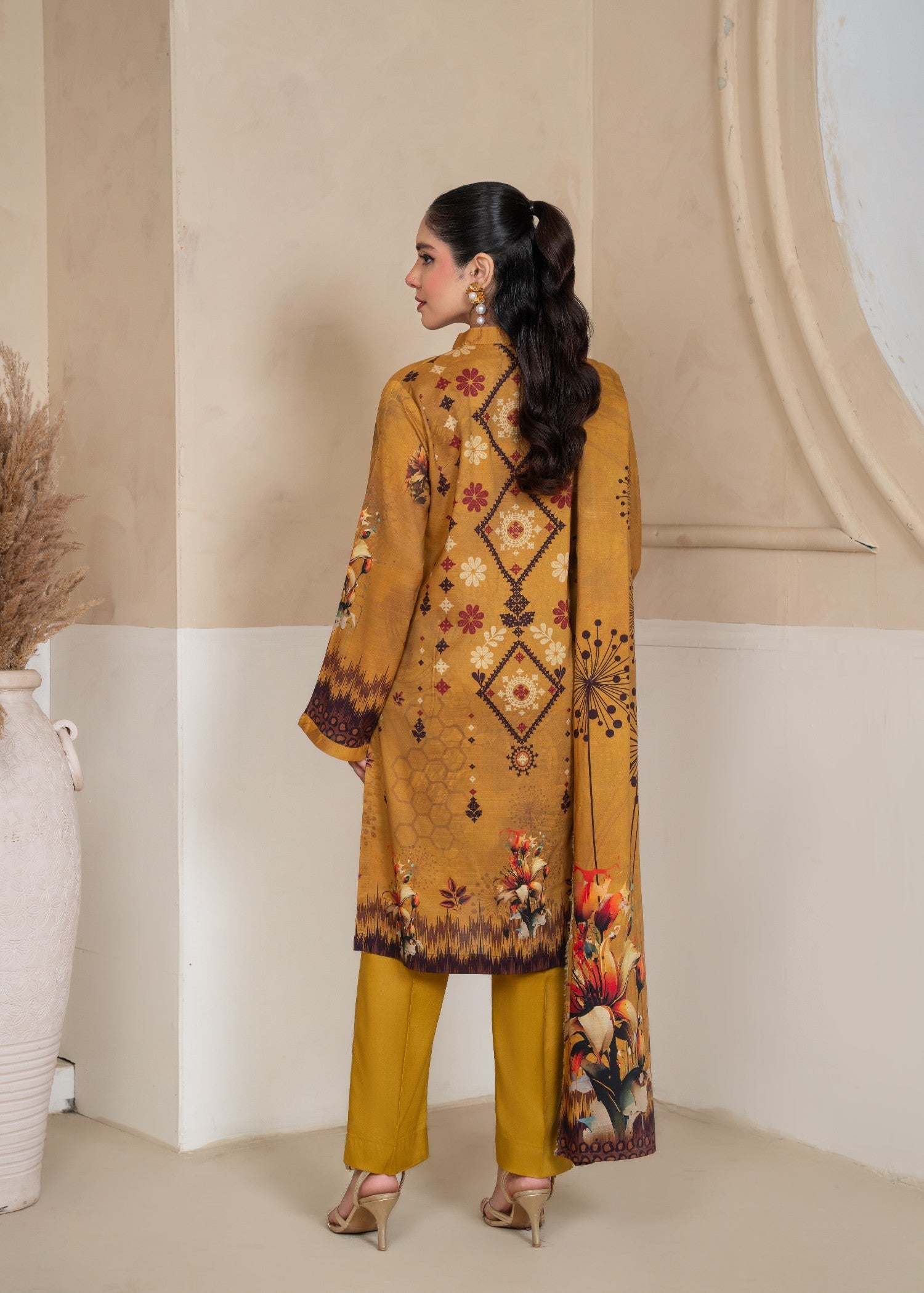 viscose linen Kurta Set in Yellow-orange