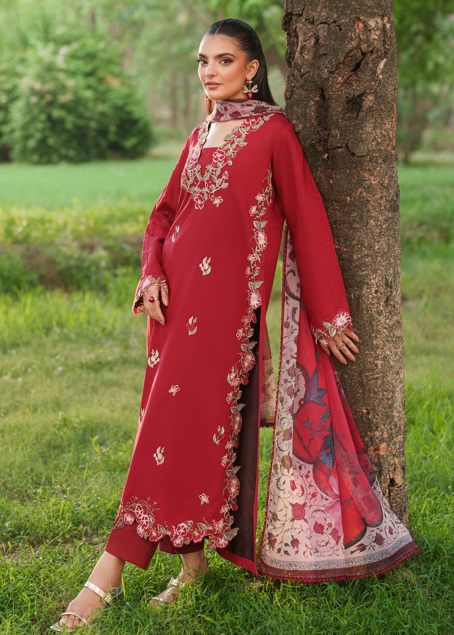 cambric Unstitched in Tomato red