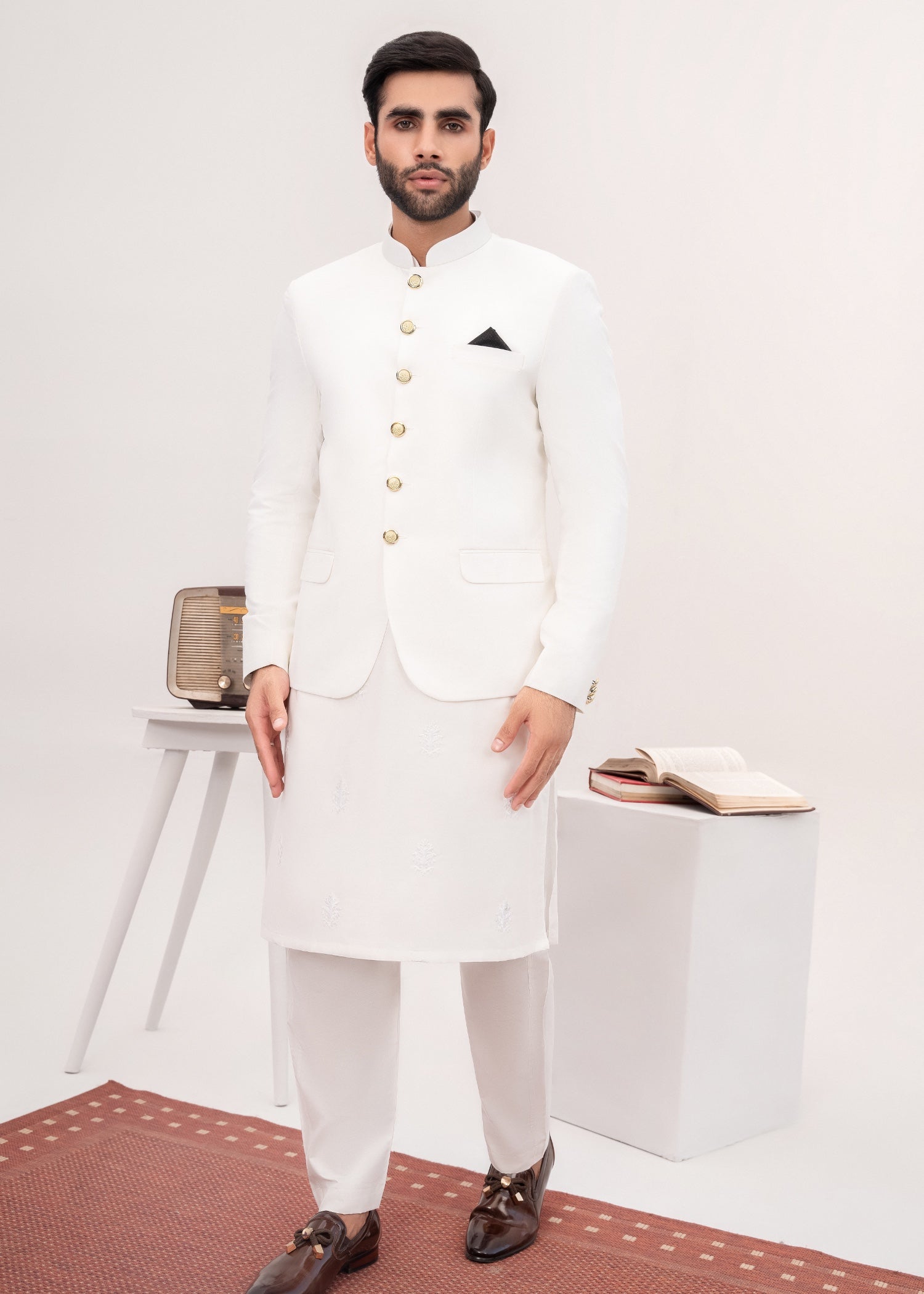 suiting Prince Coat in Off-white