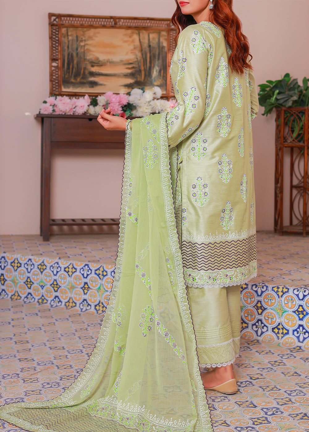 lawn Kurta Set in Pistachio