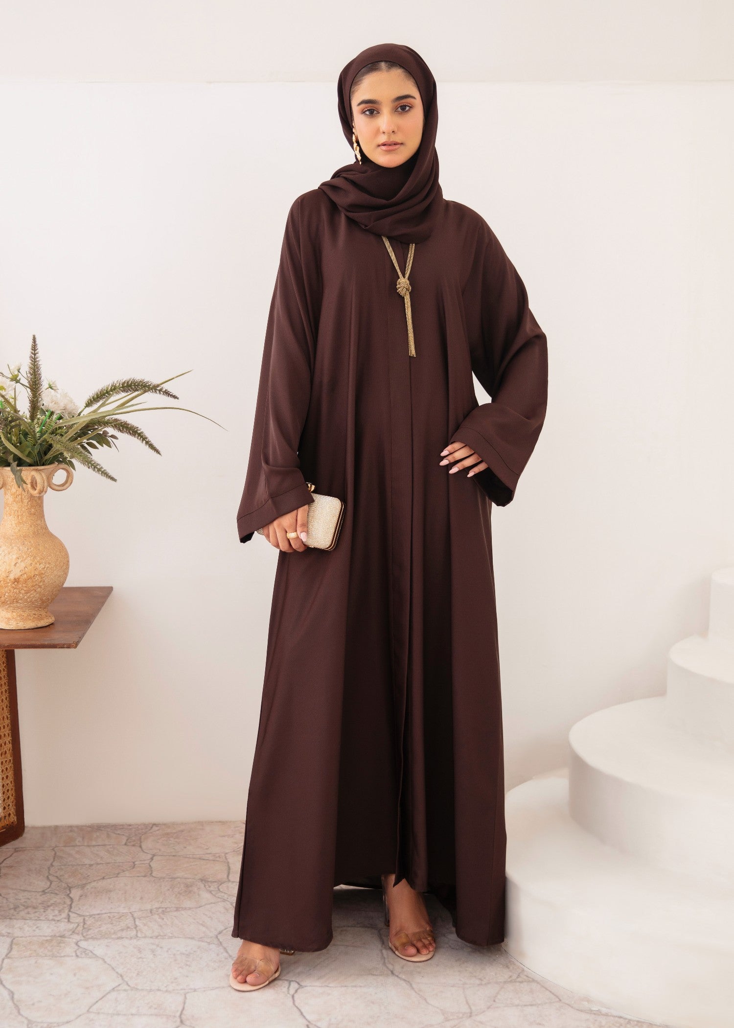 nidha Abaya in Russet brown