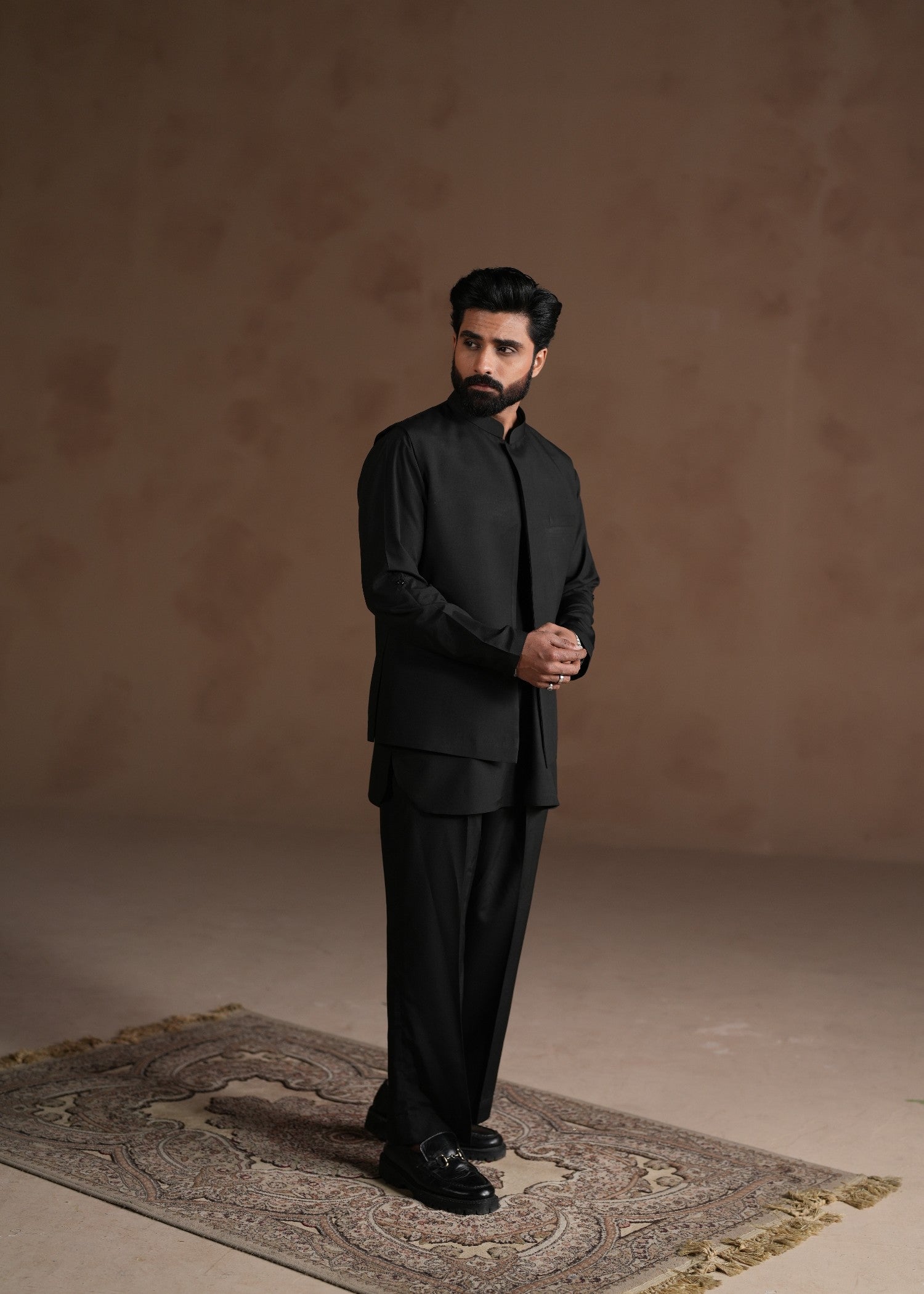pure boski Kurta Set in Black