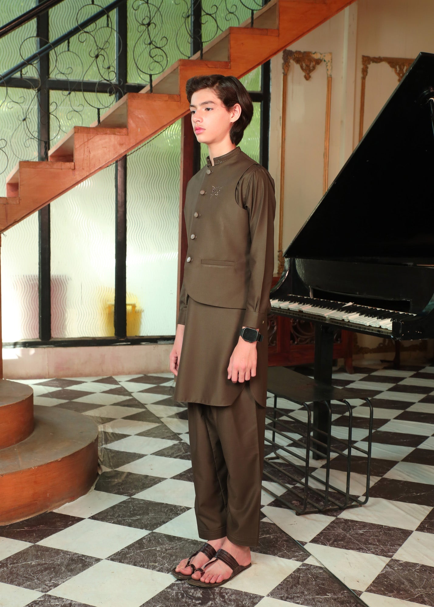 wash & wear Waistcoat in Mocha brown