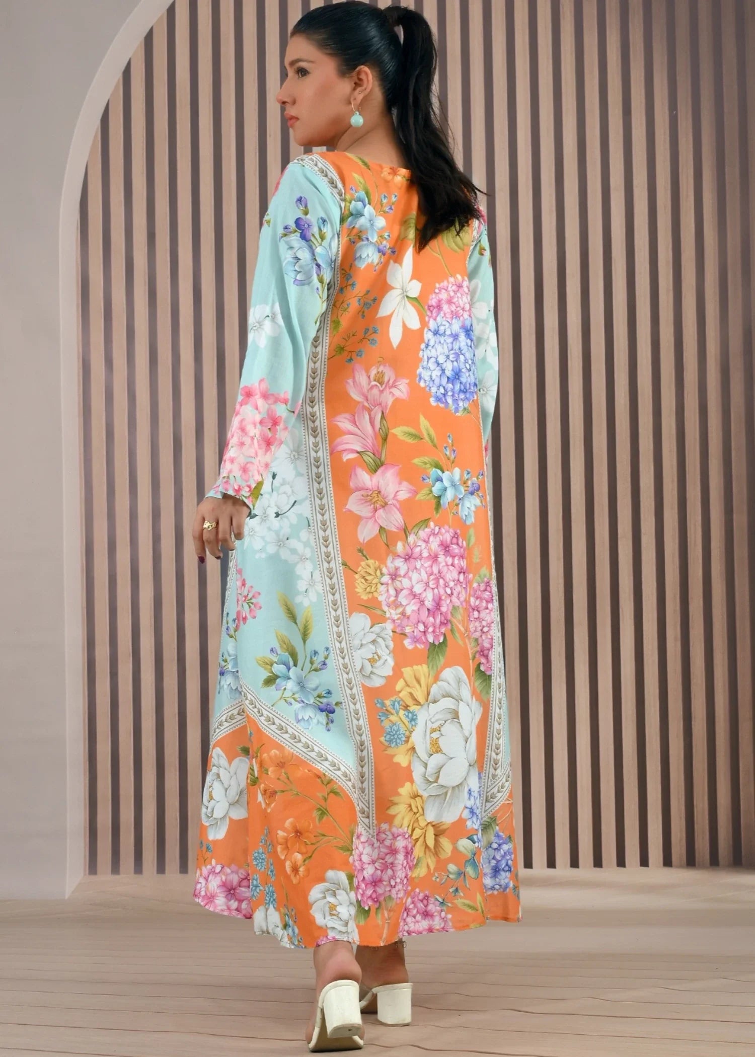 cotton Maxi in Coral orange, multi
