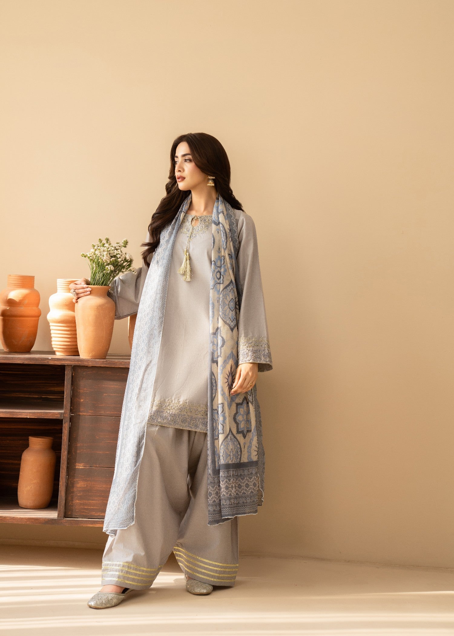 lawn cotton Kurta Set in Light grey