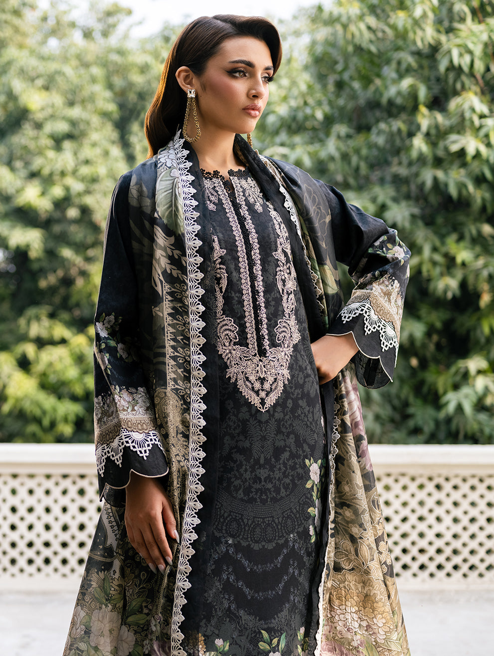 Elara Lawn – VELLICHOR