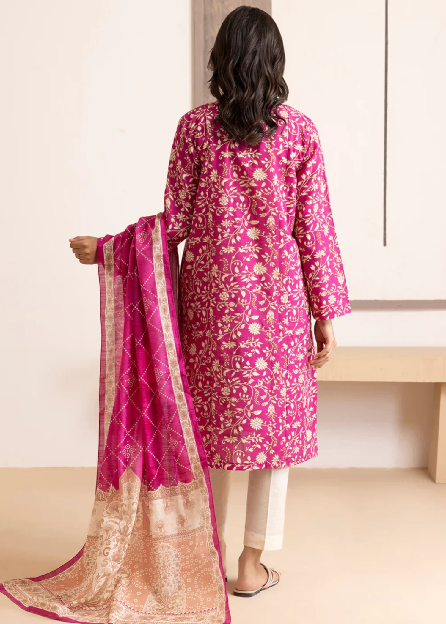 khaddar Kurta Set in Hot pink