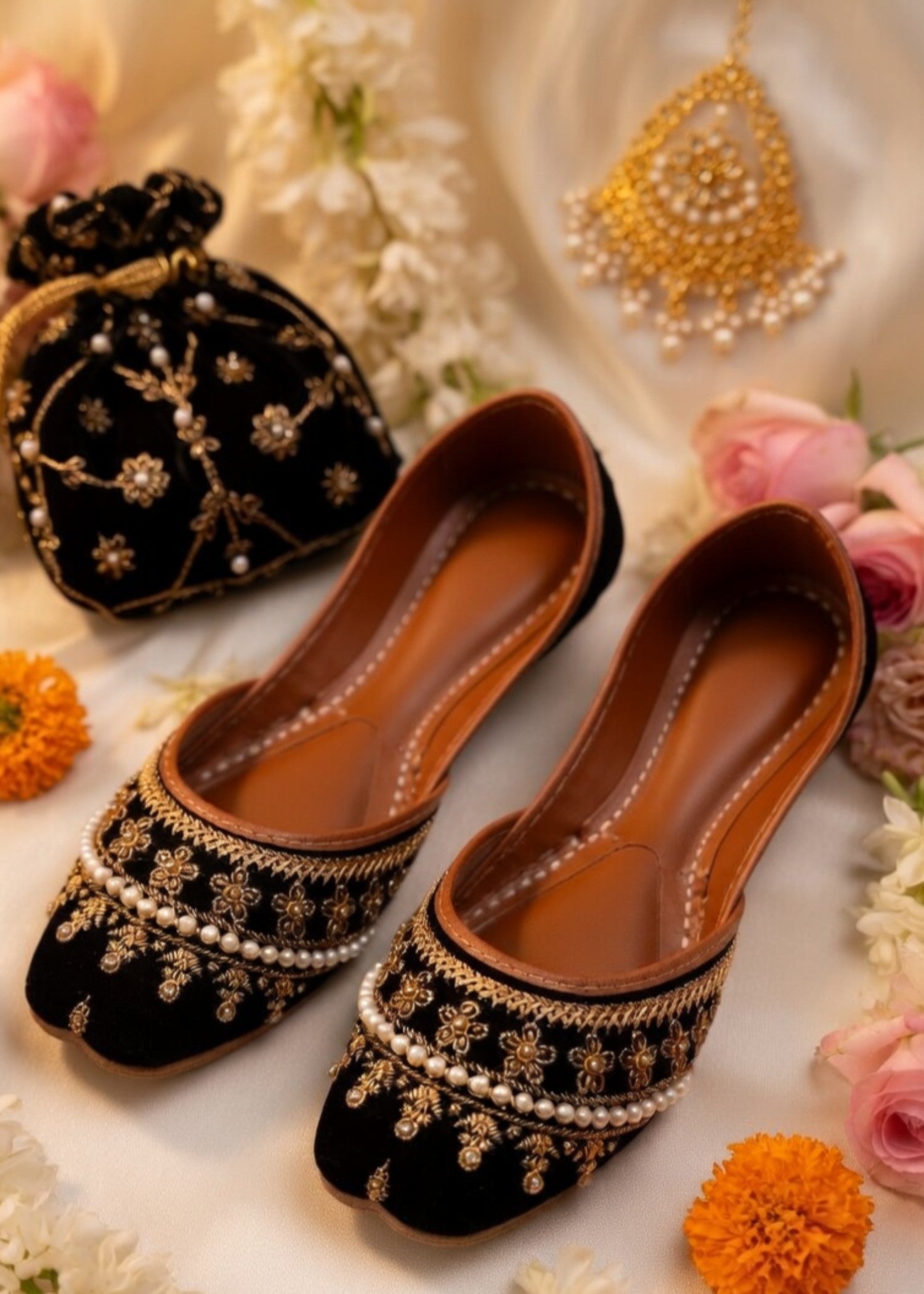 Khussa in Black by - High Quality Women Khussa FGK7819