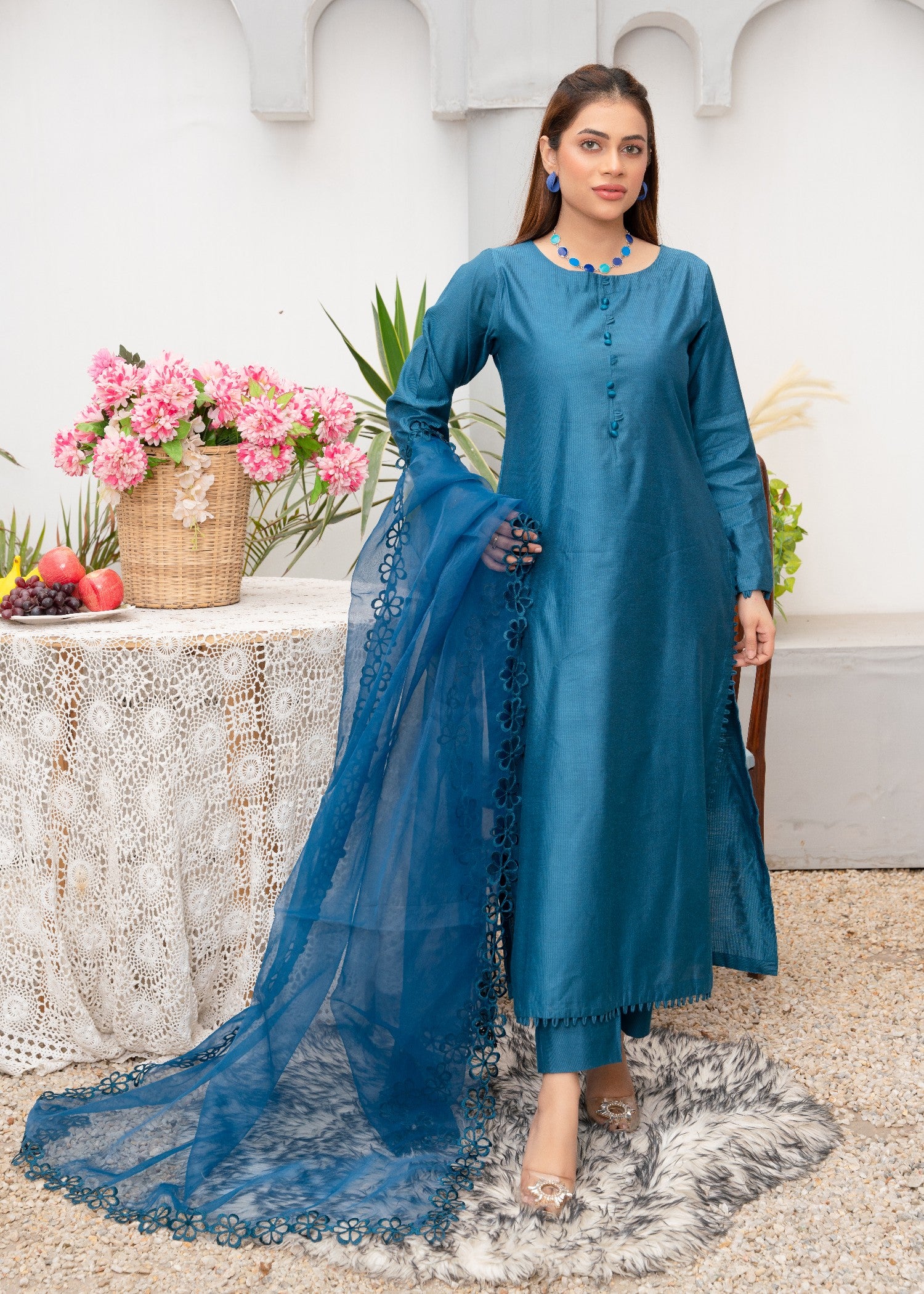 khaddi silk Kurta Set in Yale blue