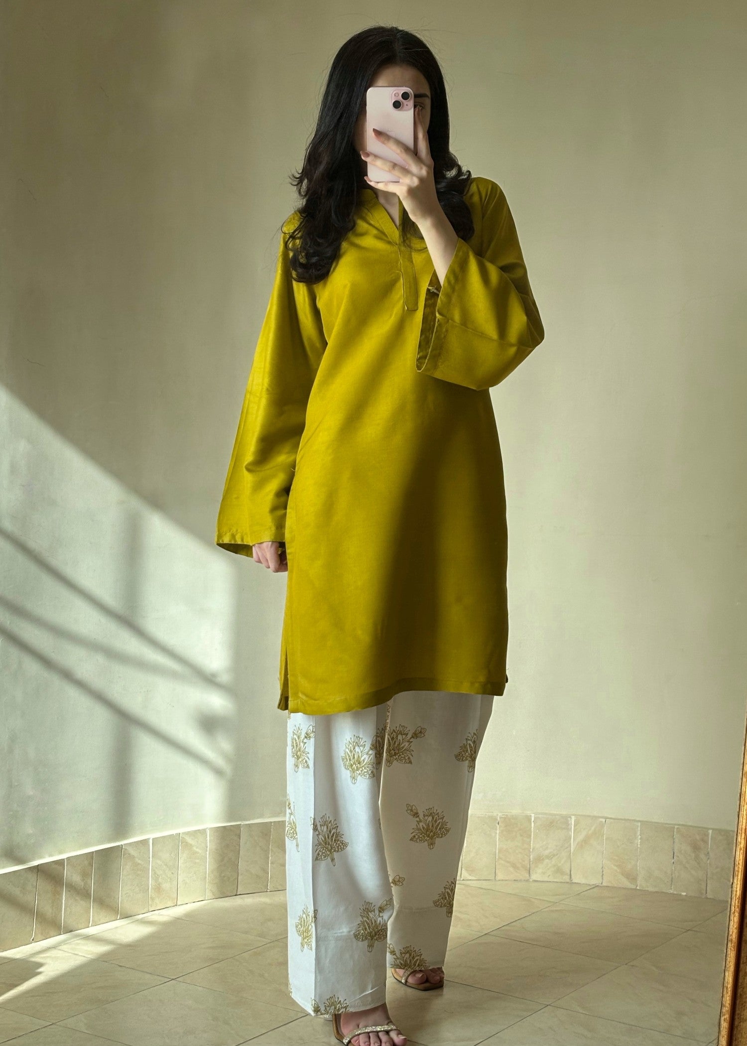 arabic lawn Kurta Set in Apple green