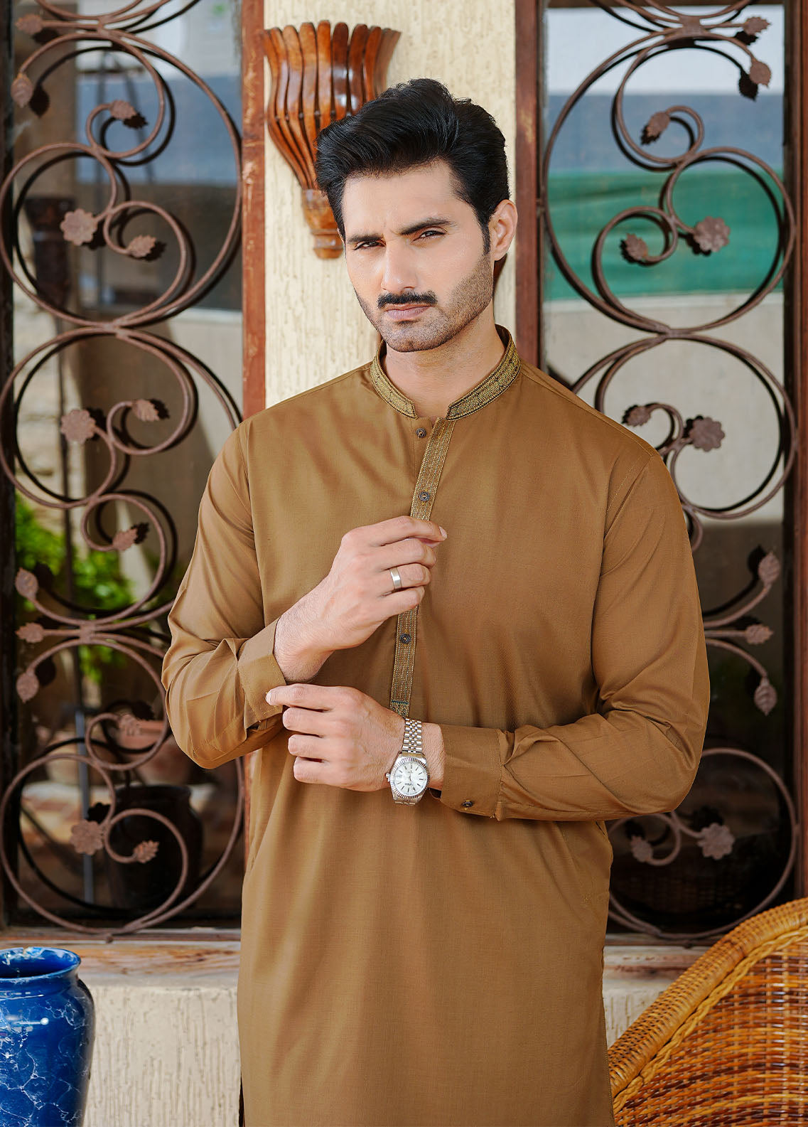 wash & wear Shalwar Kameez in Hazelwood brown