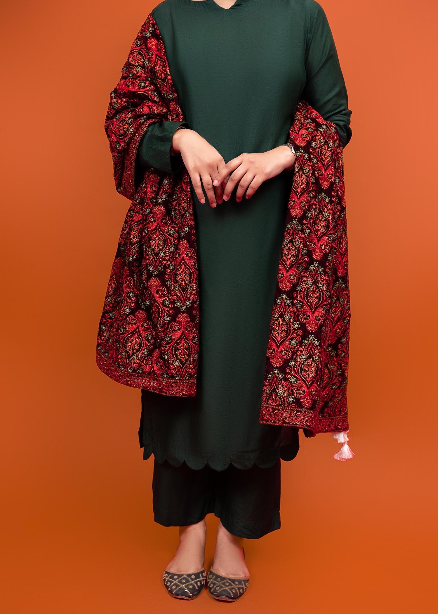 Shawl in Mulberry Color by - Trendy Women Shawl QYV5503
