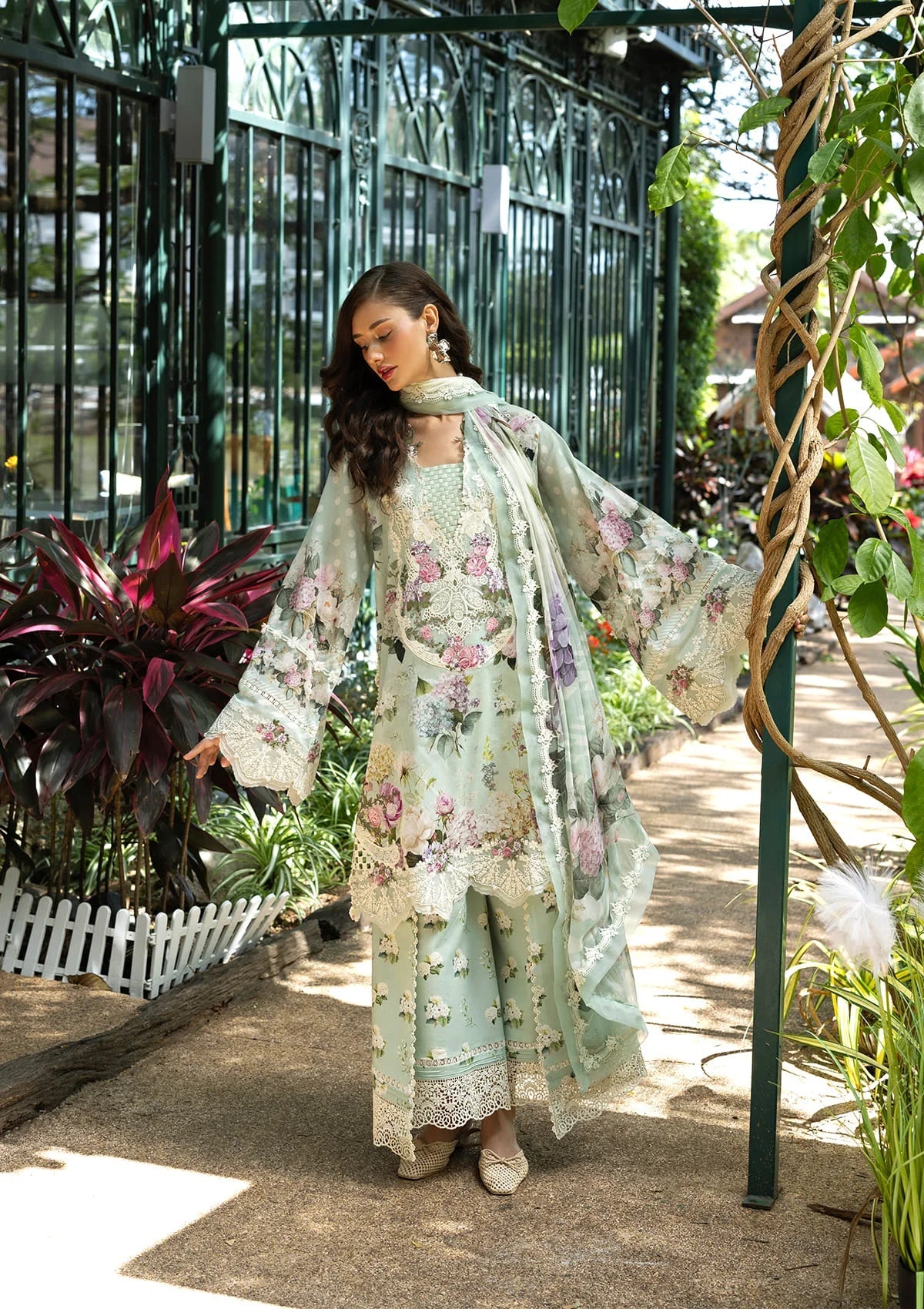 Signature Embroidered Lawn Prints – ESA-4B MINT MEADOW