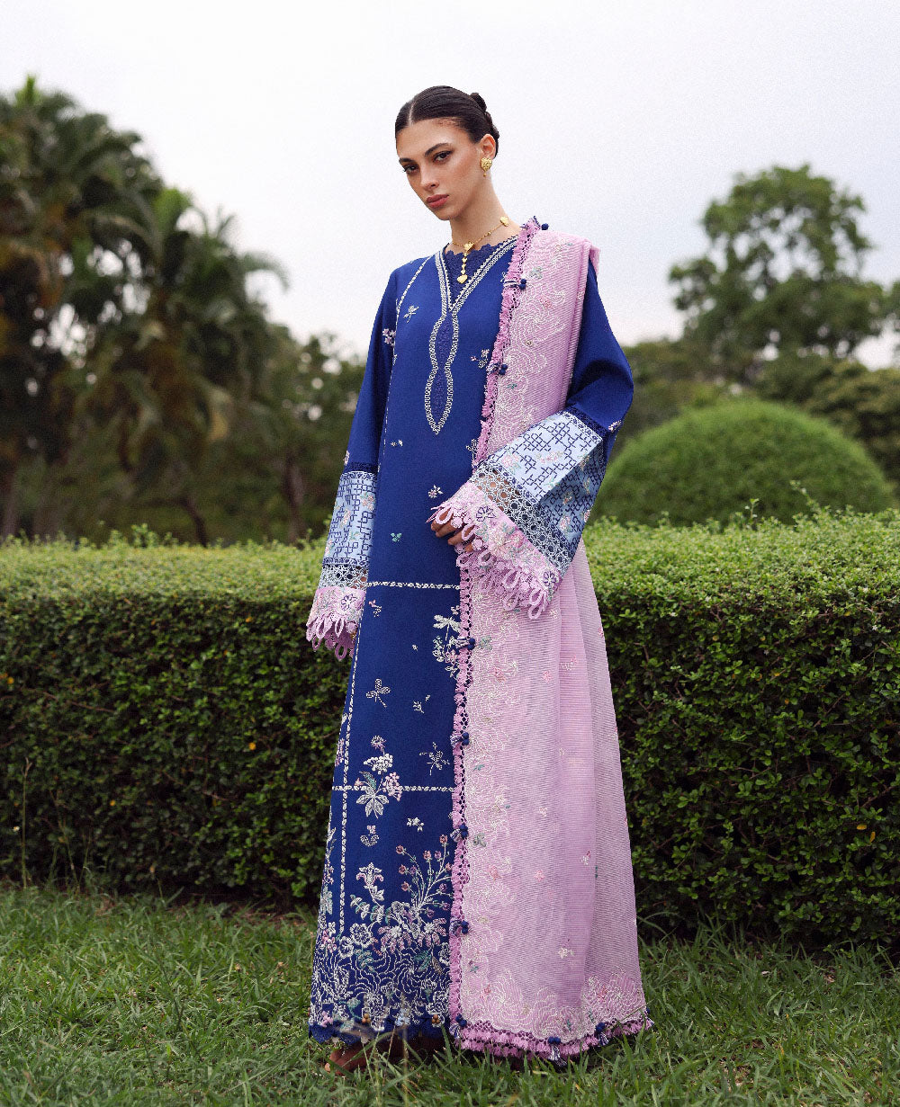Lilas Lawn – Aria