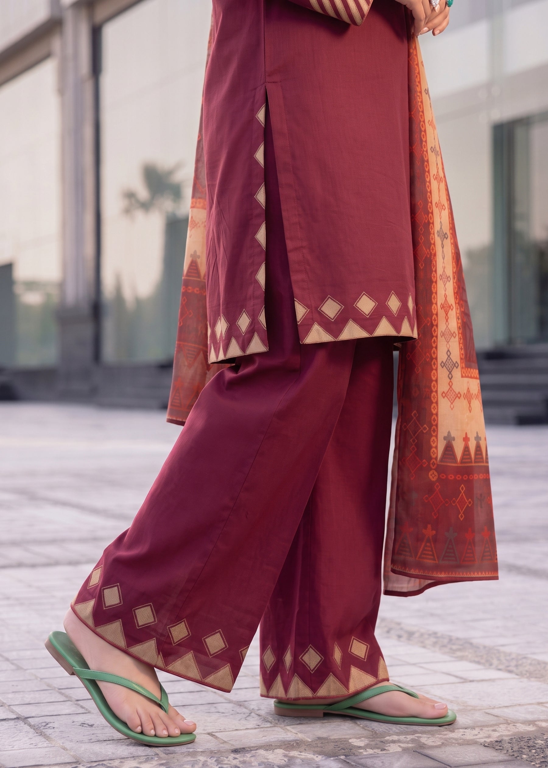 grip Kurta Set in Maroon