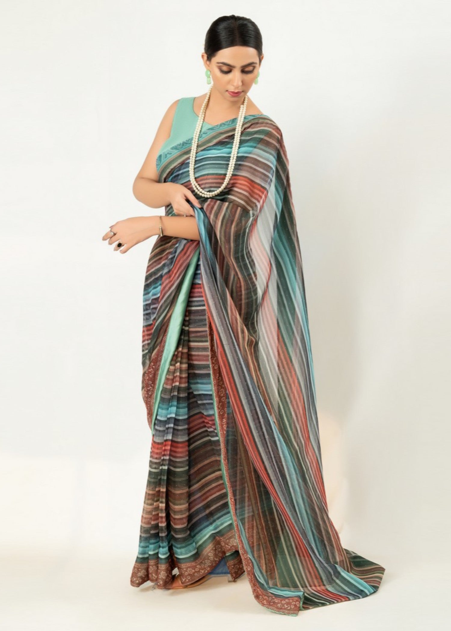 raw silk Saree in Multi