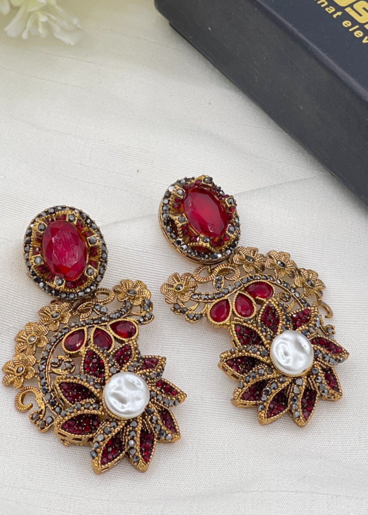 Earrings in Red Color by - Trendy Women Earrings XJJ8088