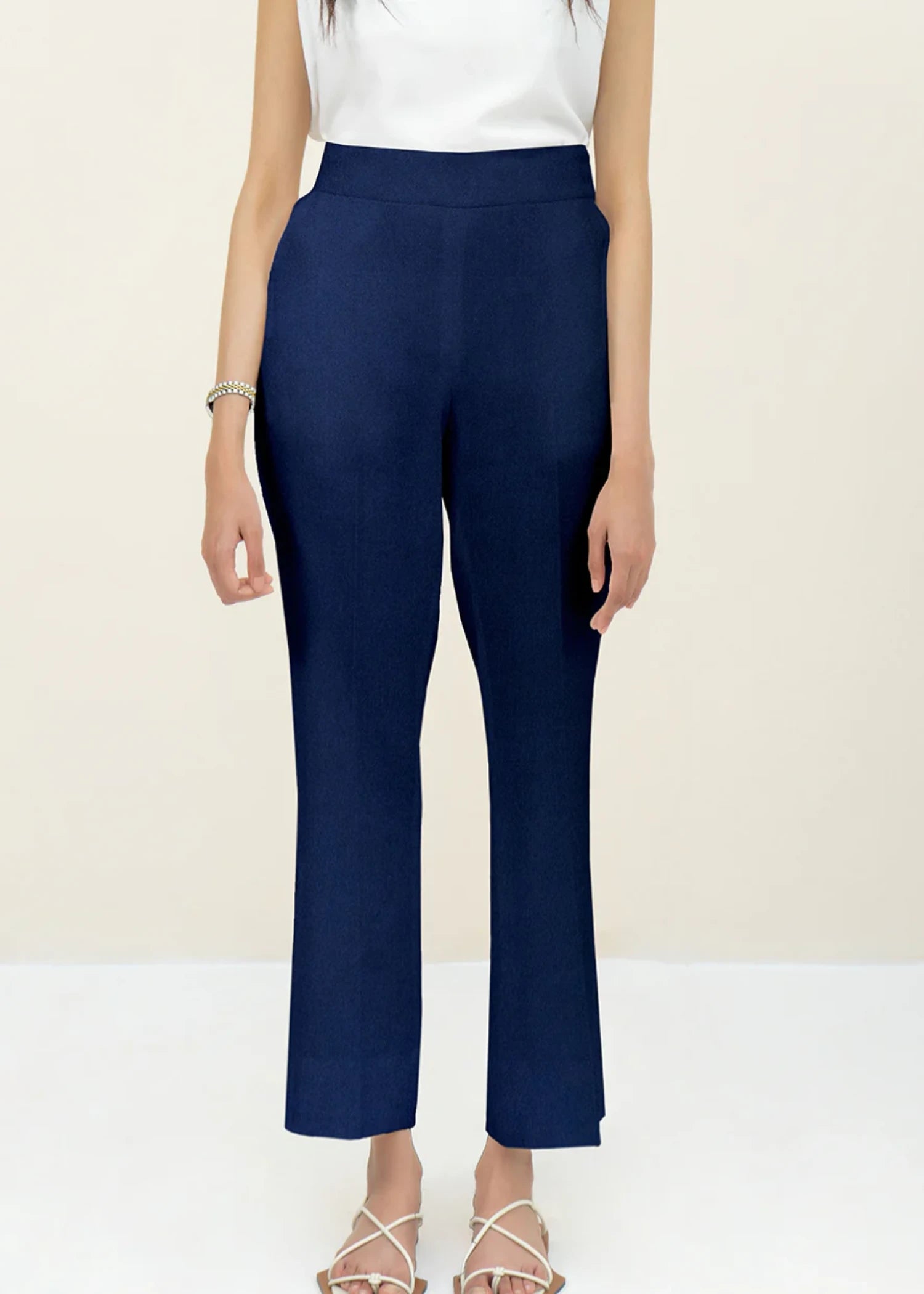 crepe Pants in Navy blue