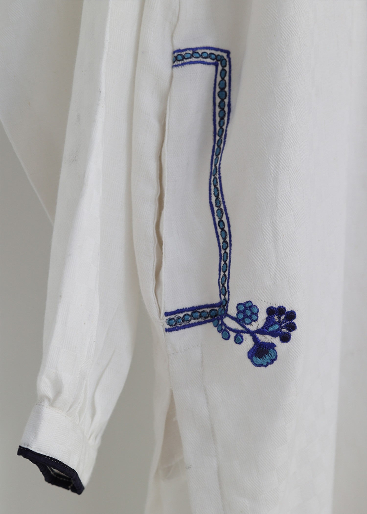 self jacquard Kurta Set in Off-white