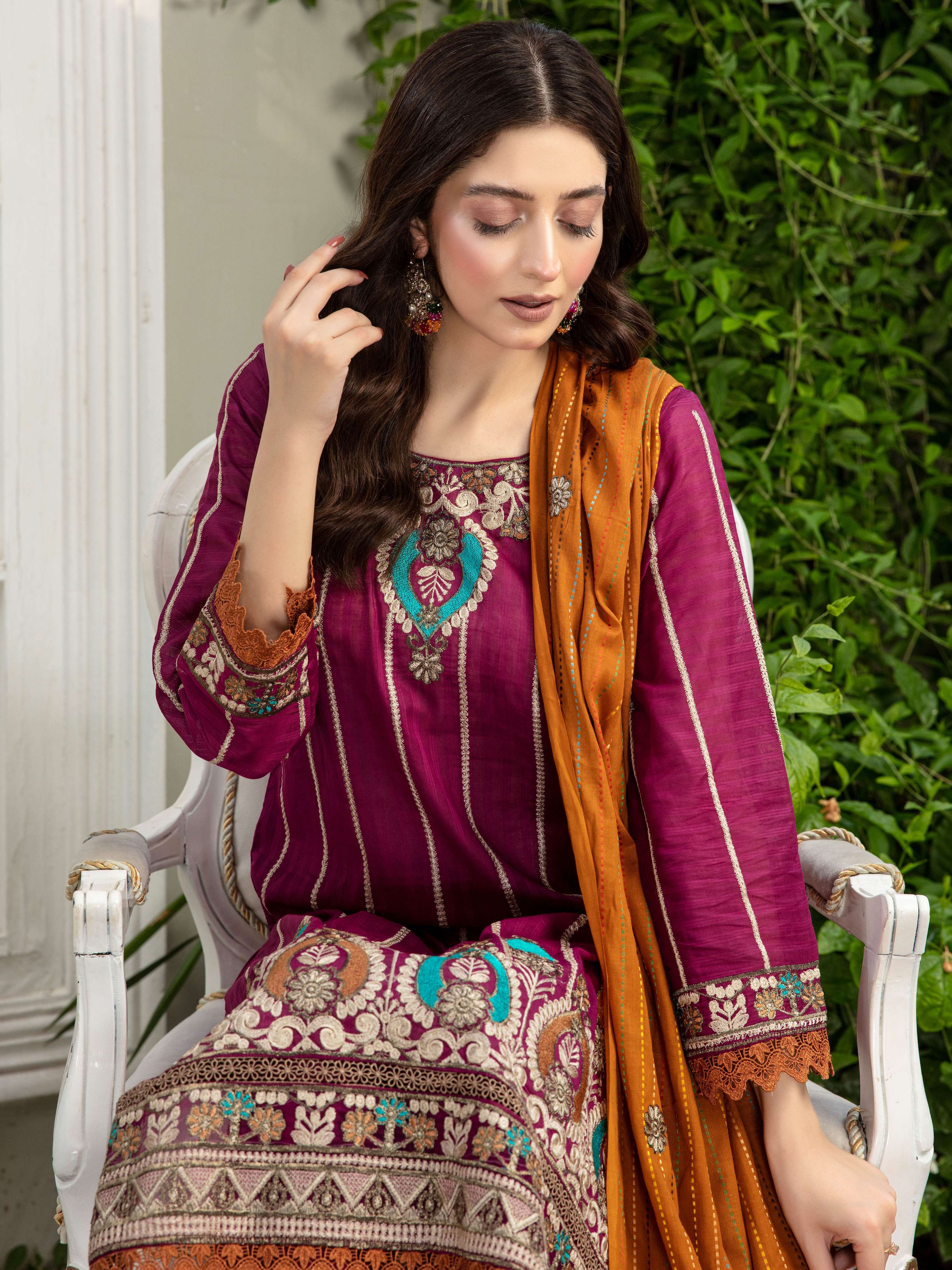 slub lawn Unstitched in Mulberry
