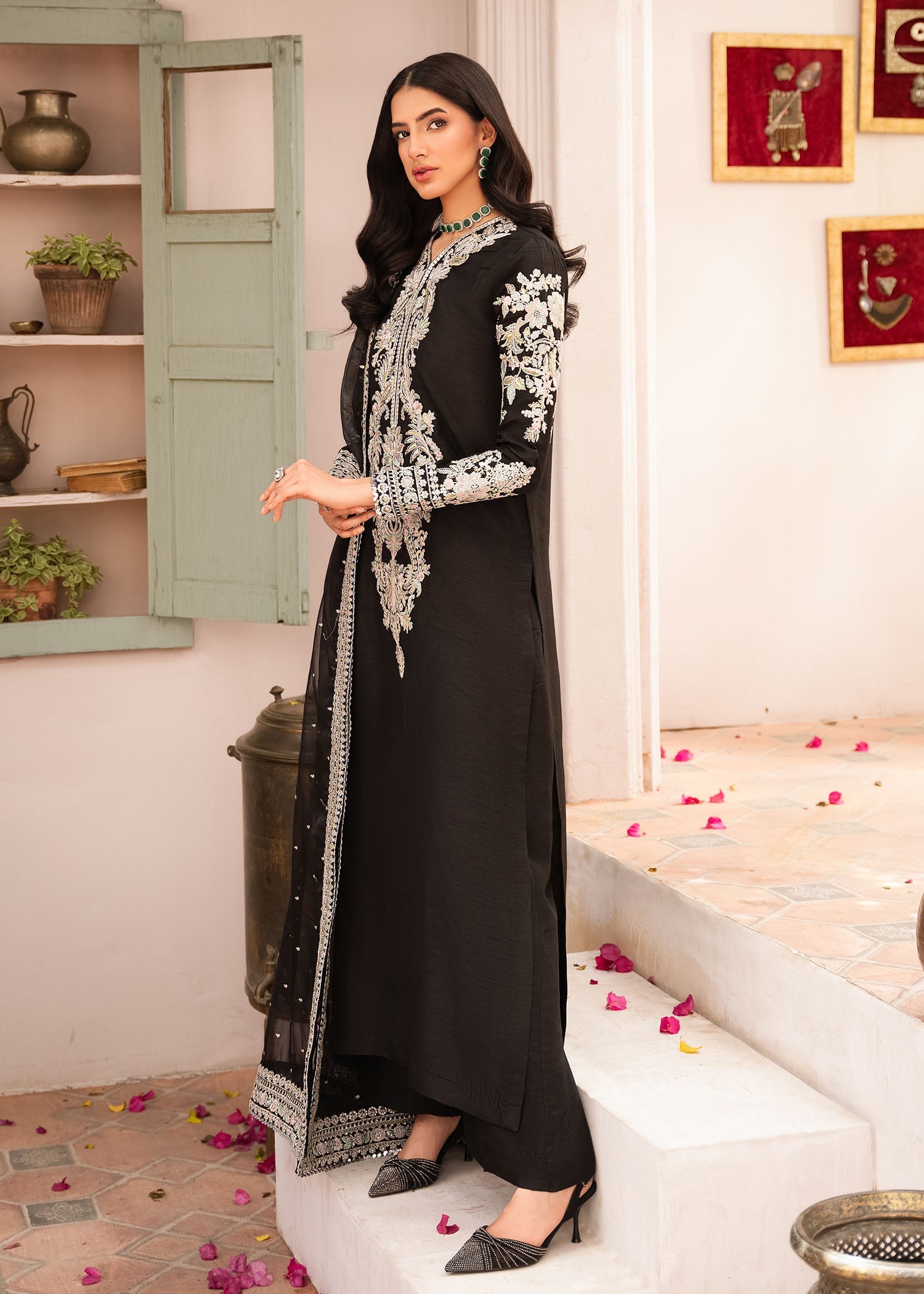 khaddi silk Kurta Set in Black