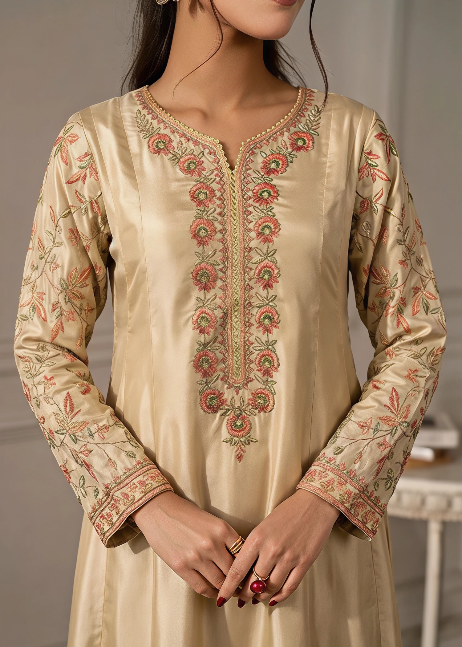 silk Maxi in Beige