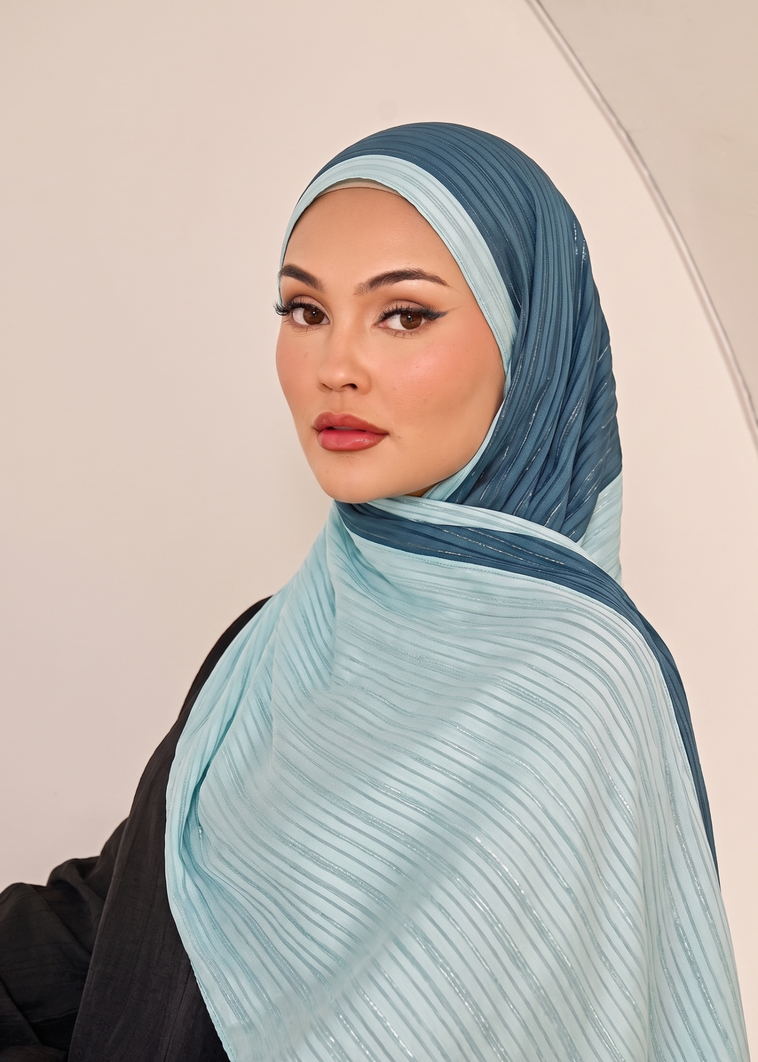 pk crinkle chiffon Hijab in Teal