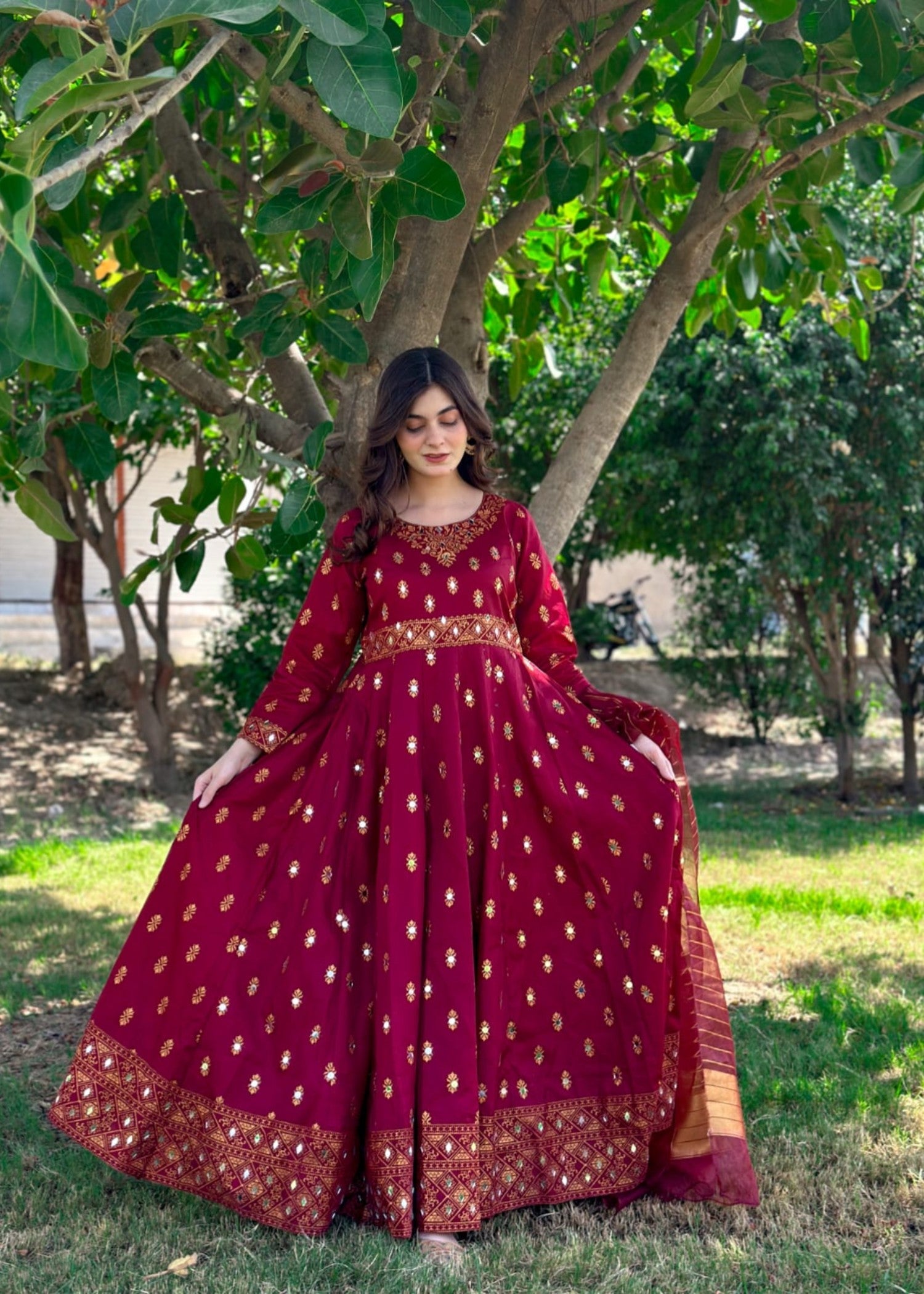 satin silk Maxi in Maroon