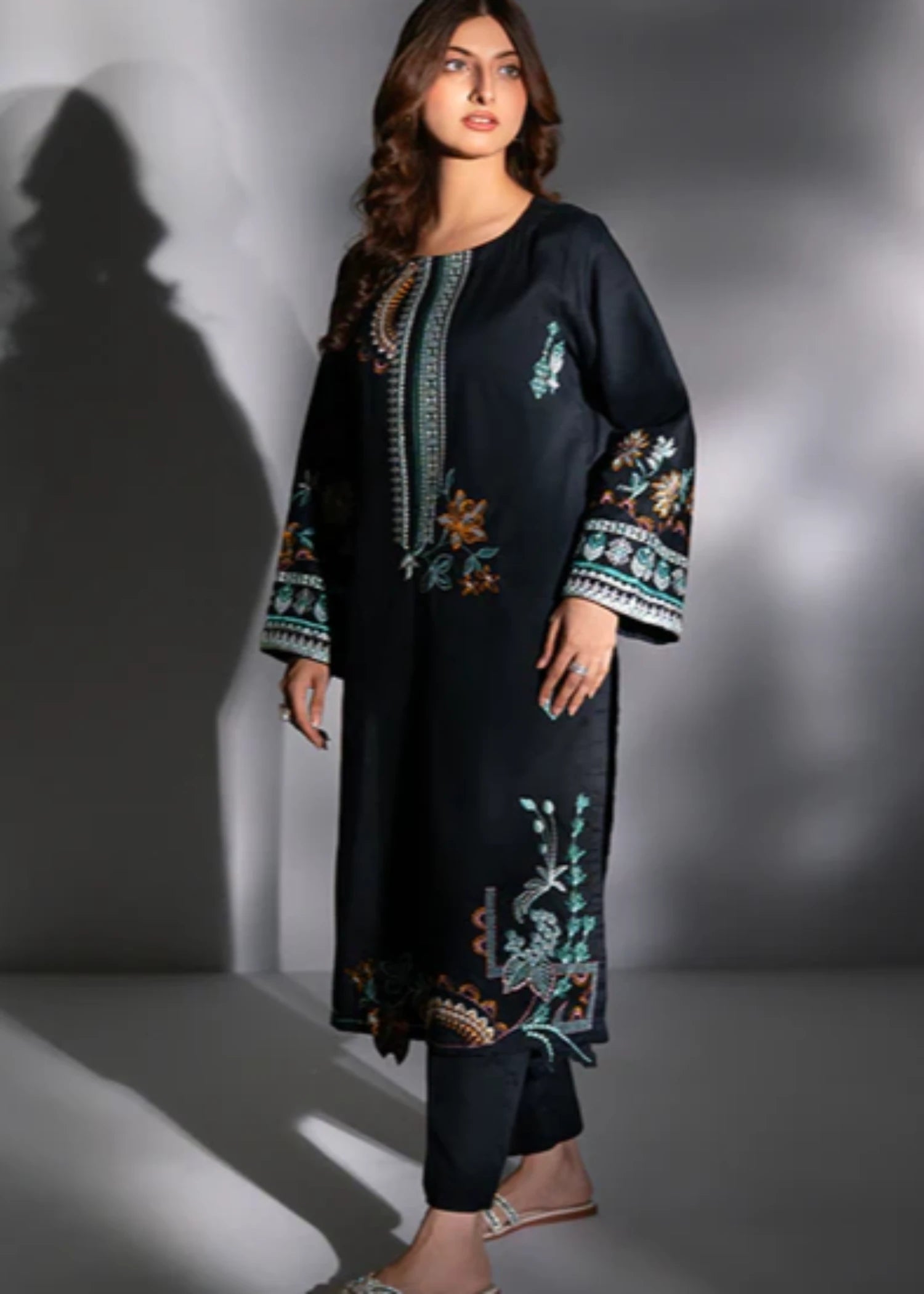 cambric Kurta Set in Jet black