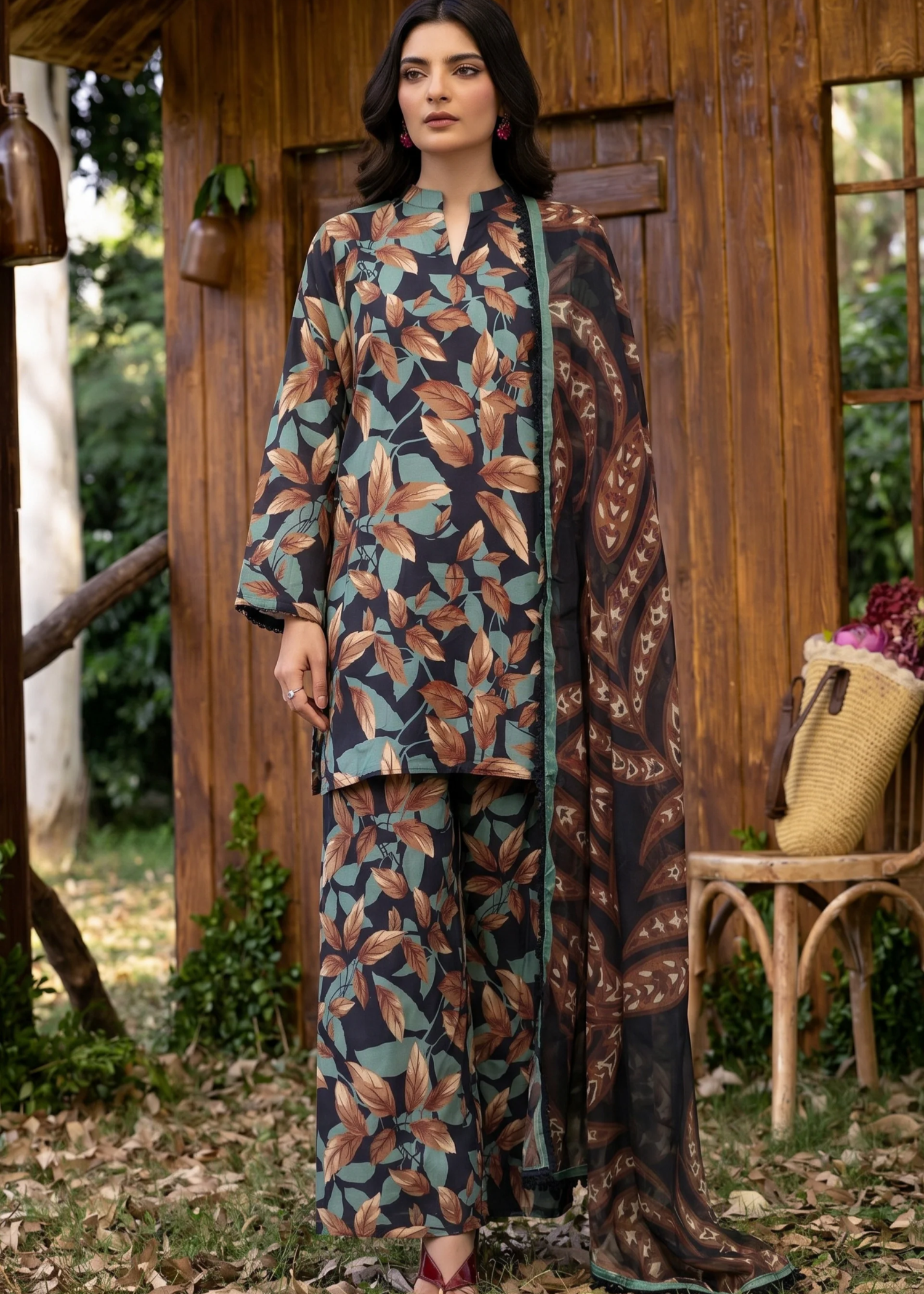 raw silk Kurta Set in Black, turquoise