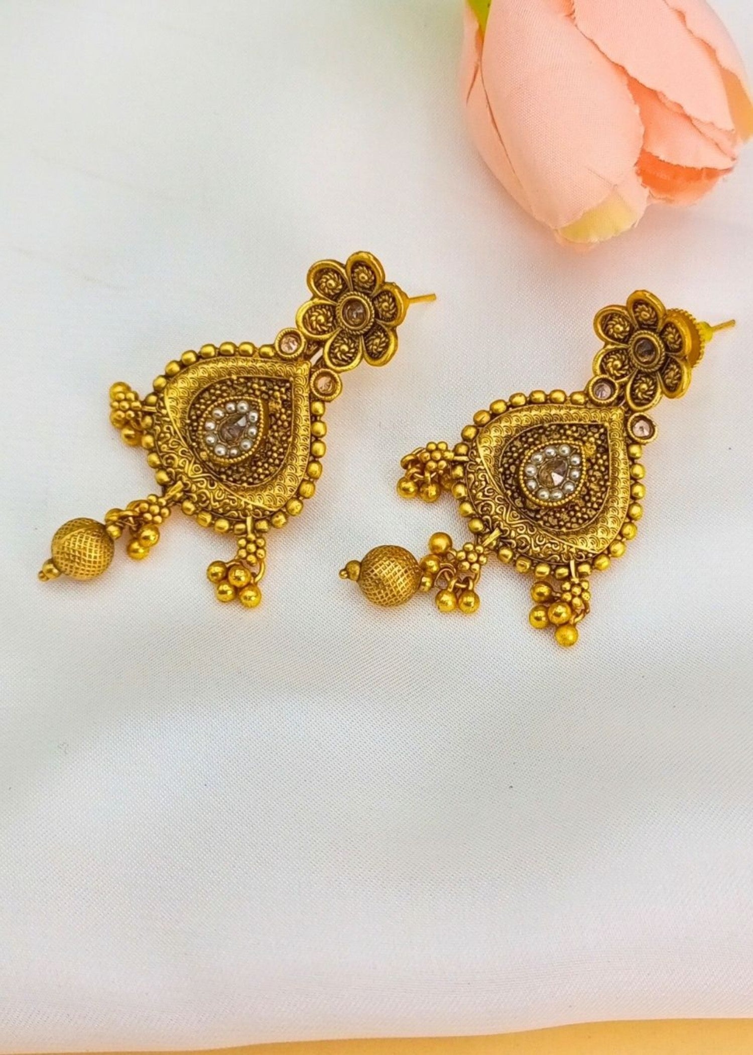 Earrings in Pearl white Color by - Trendy Women Earrings NCK5083