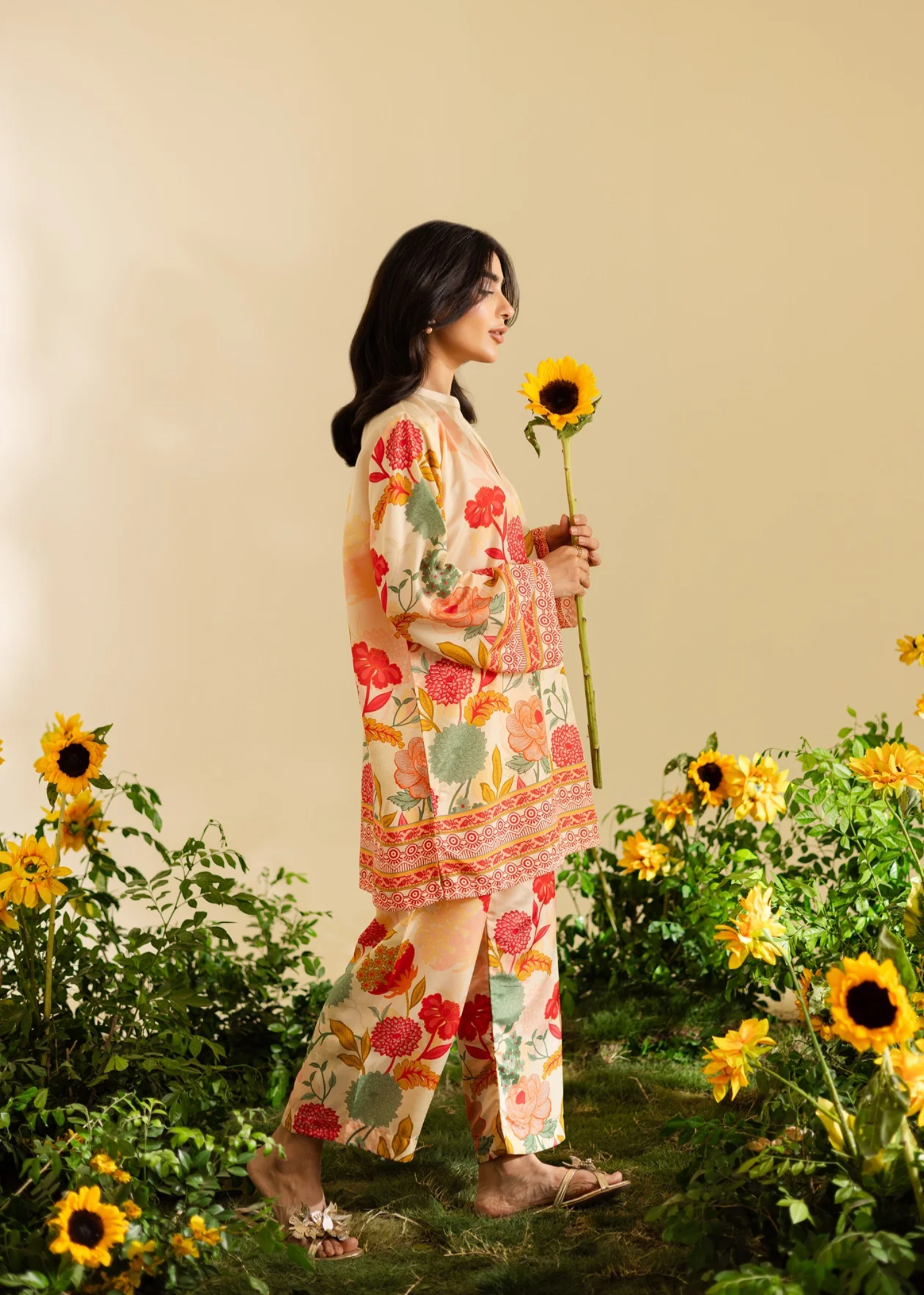 poly lawn Co Ord Sets in Multi, floral white