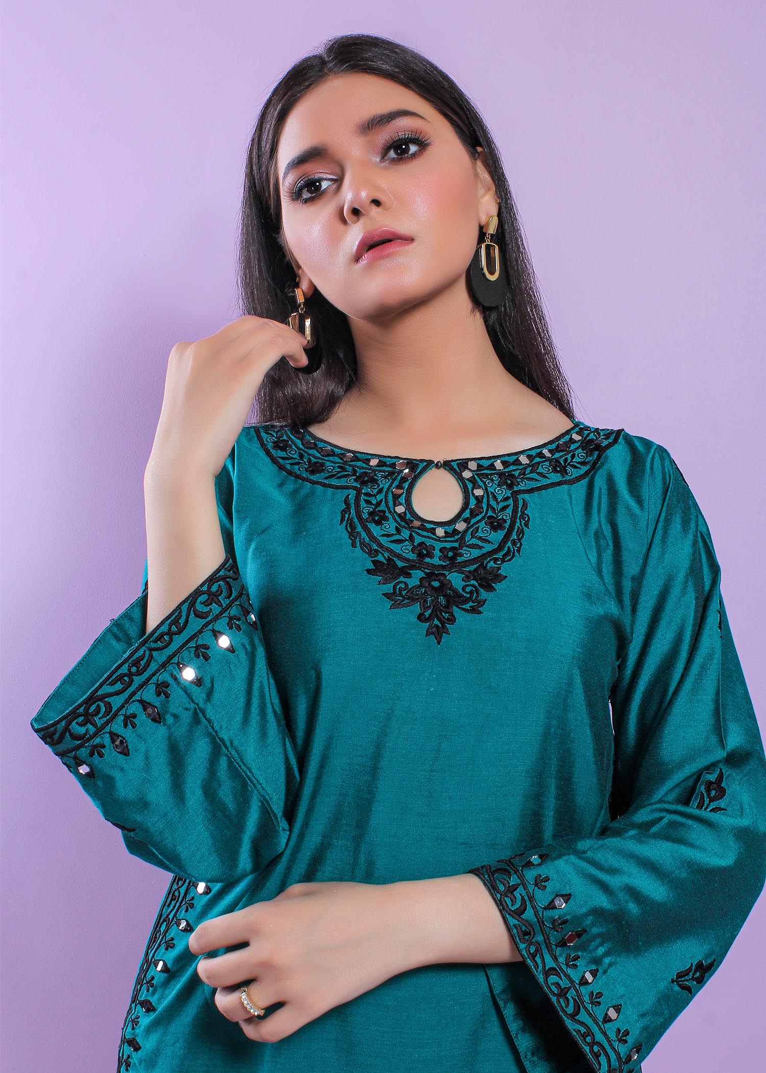 khaddi silk Kurta Set in Teal